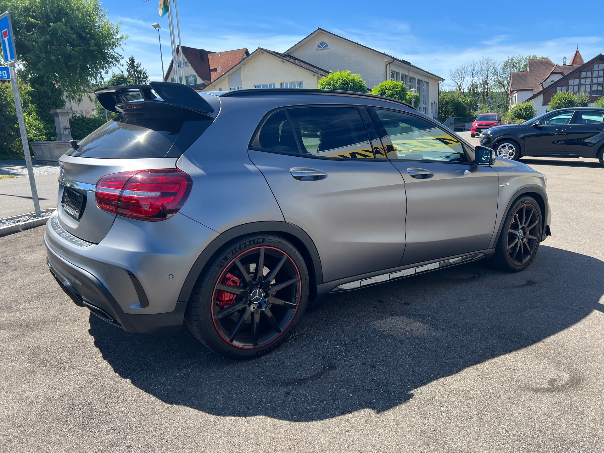 MERCEDES-BENZ GLA 45 AMG 4Matic 7G-DCT-image-8