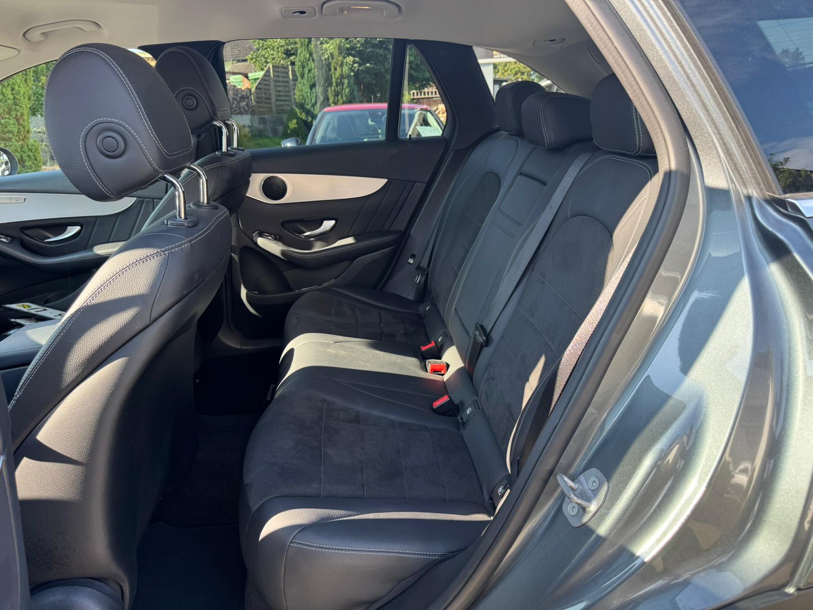 MERCEDES-BENZ GLC 250 Exclusive 4Matic 9G-Tronic-image-14