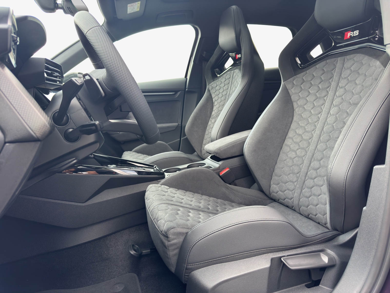AUDI RS3 Sportback 2.5 TSI competition limited quattro S-tronic-image-7