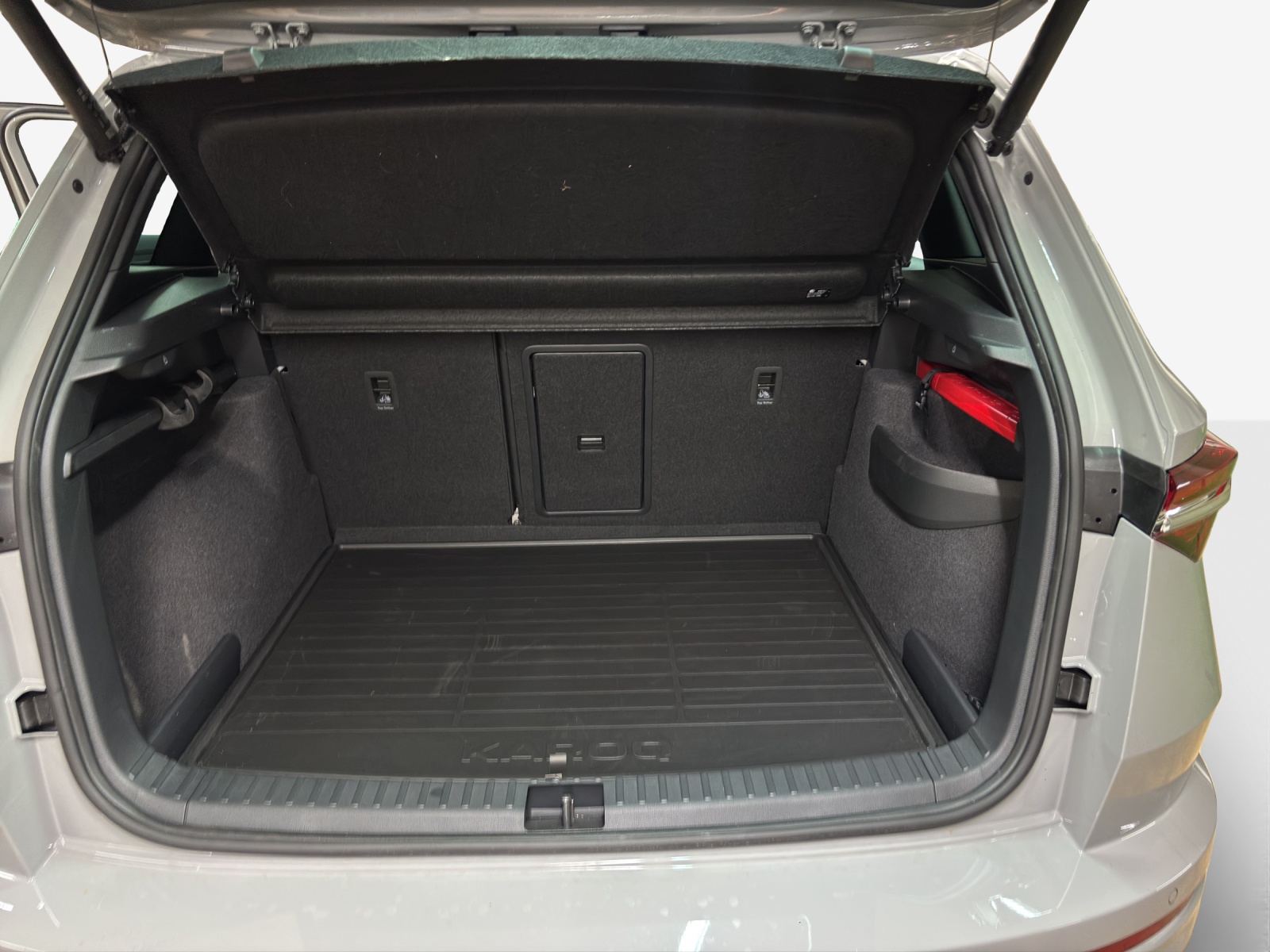 SKODA Karoq 2.0 TSI SportLine 4x4 DSG-image-12