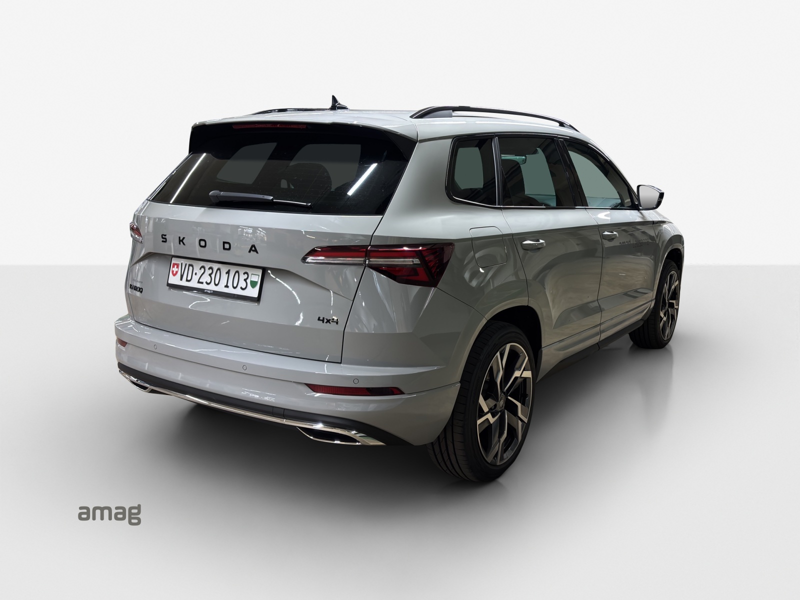 SKODA Karoq 2.0 TSI SportLine 4x4 DSG-image-4