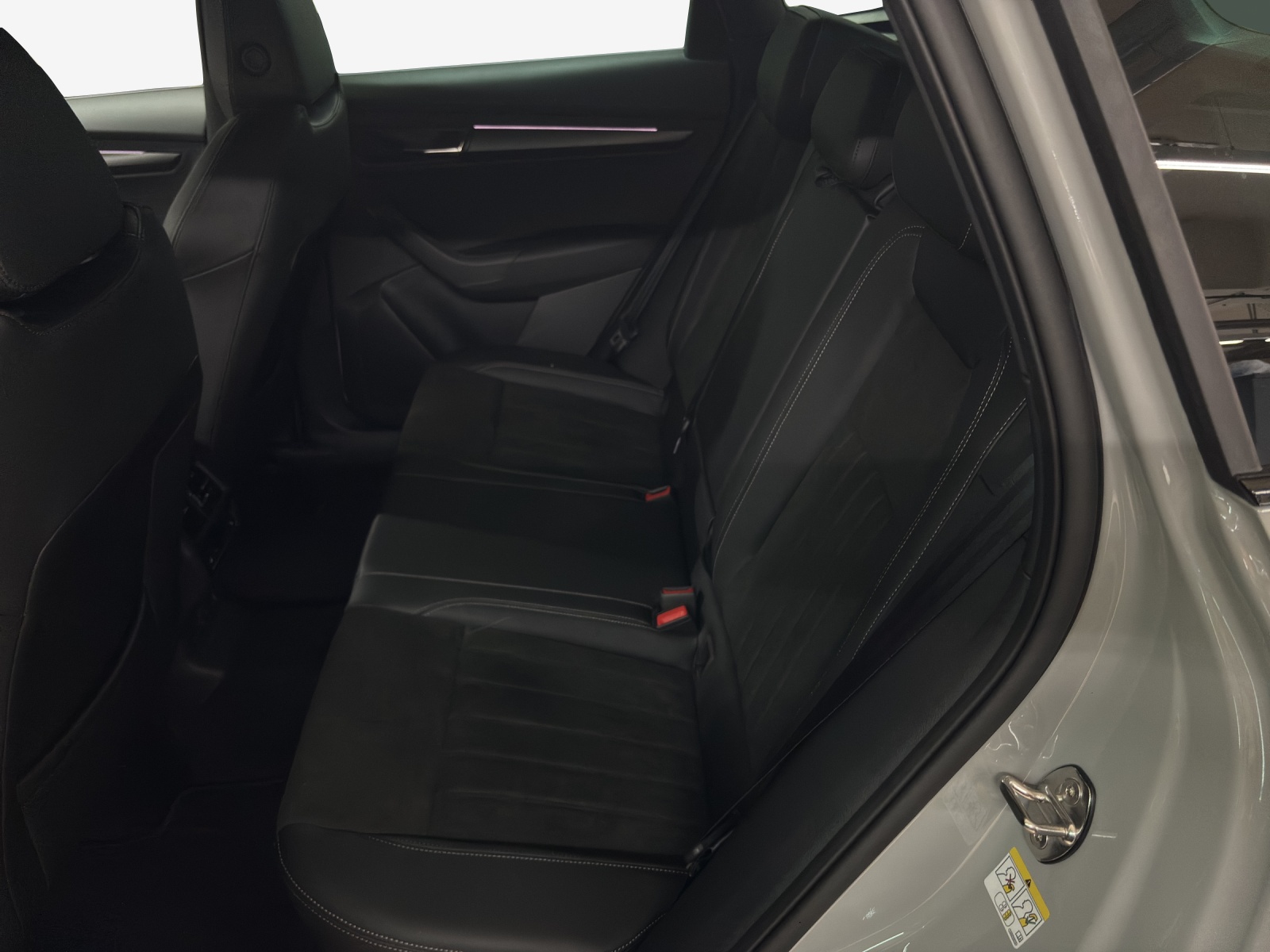 SKODA Karoq 2.0 TSI SportLine 4x4 DSG-image-11
