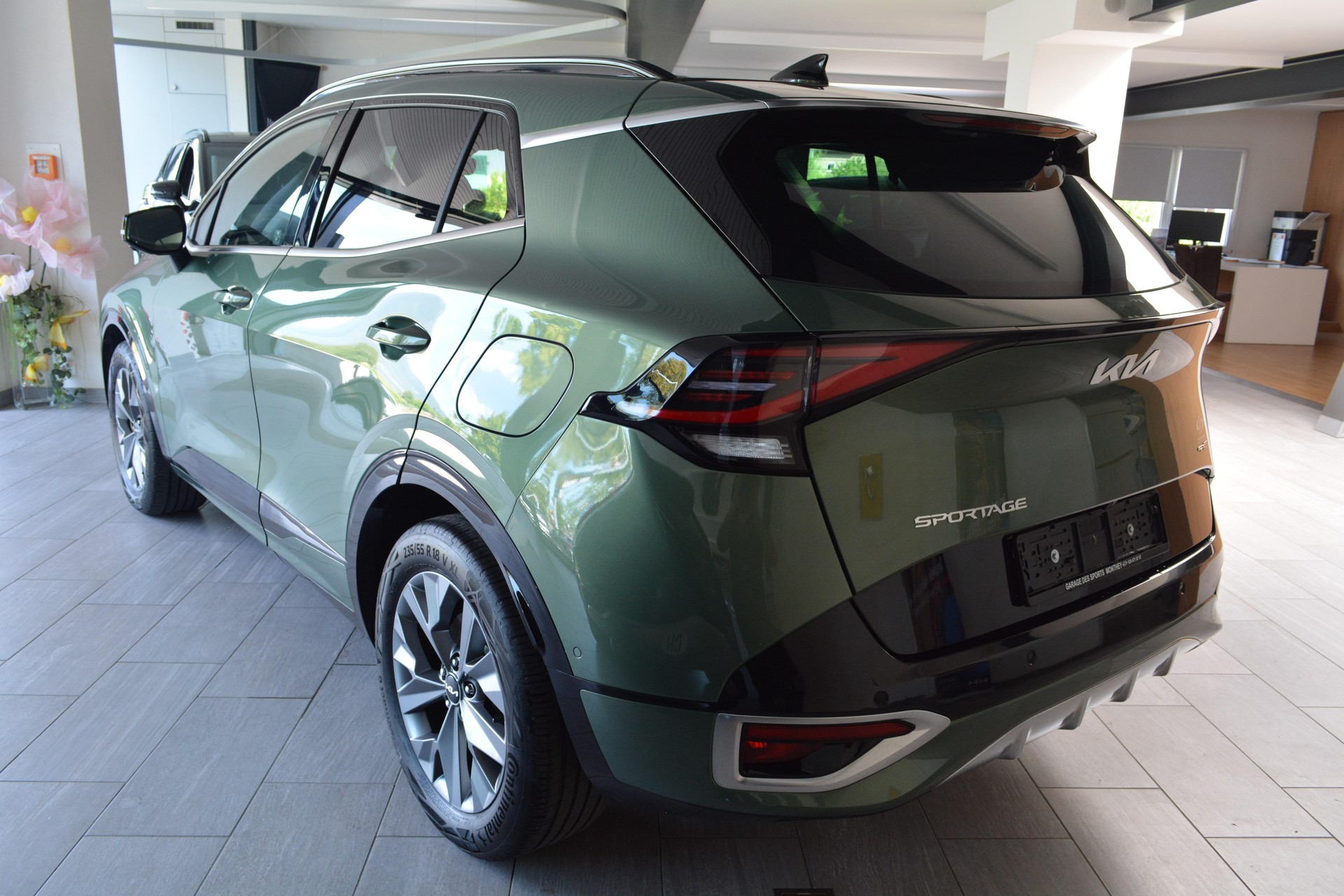 KIA Sportage 1.6 T-GDi Hybrid GT-Line-image-4