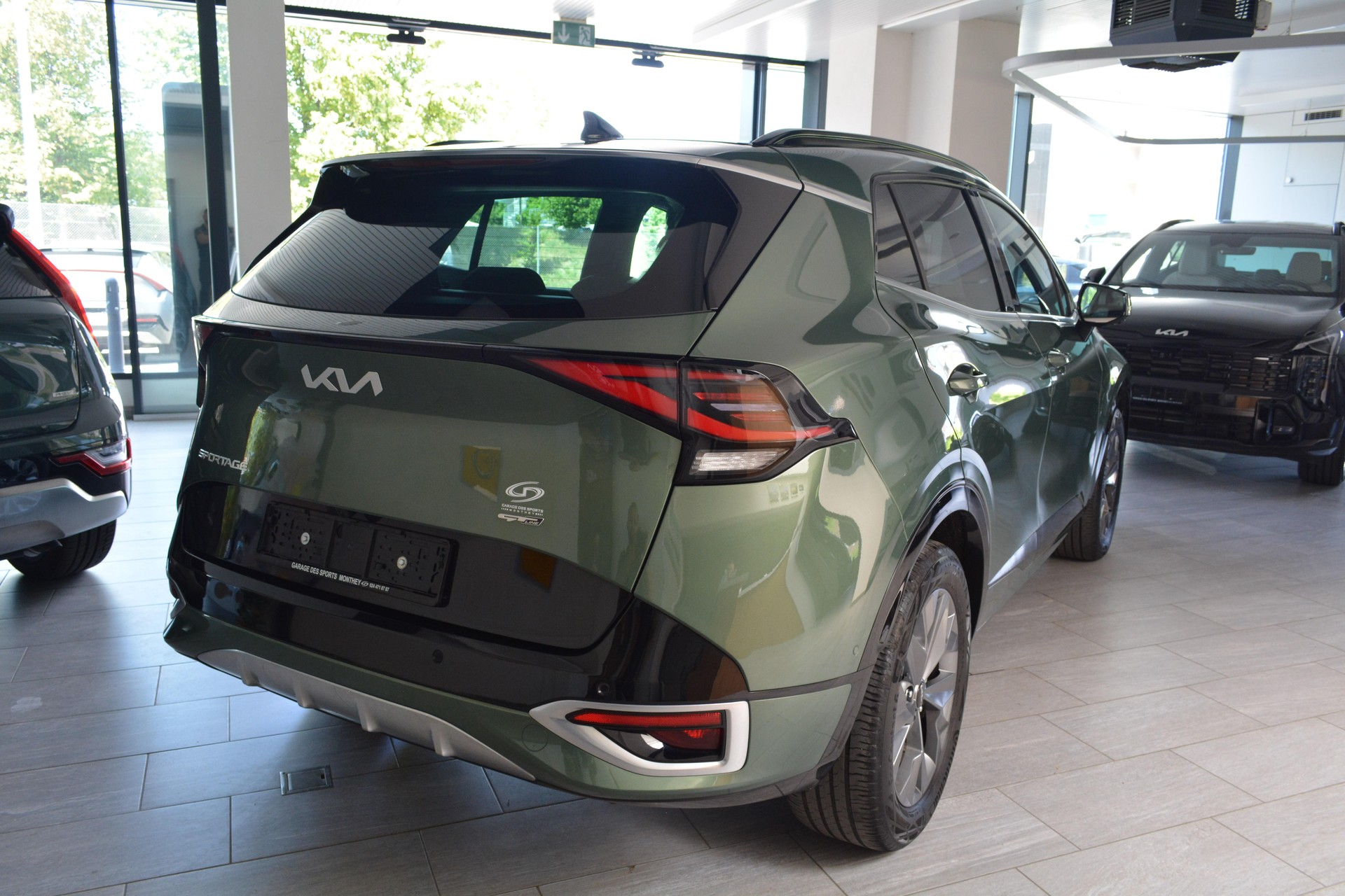 KIA Sportage 1.6 T-GDi Hybrid GT-Line-image-3