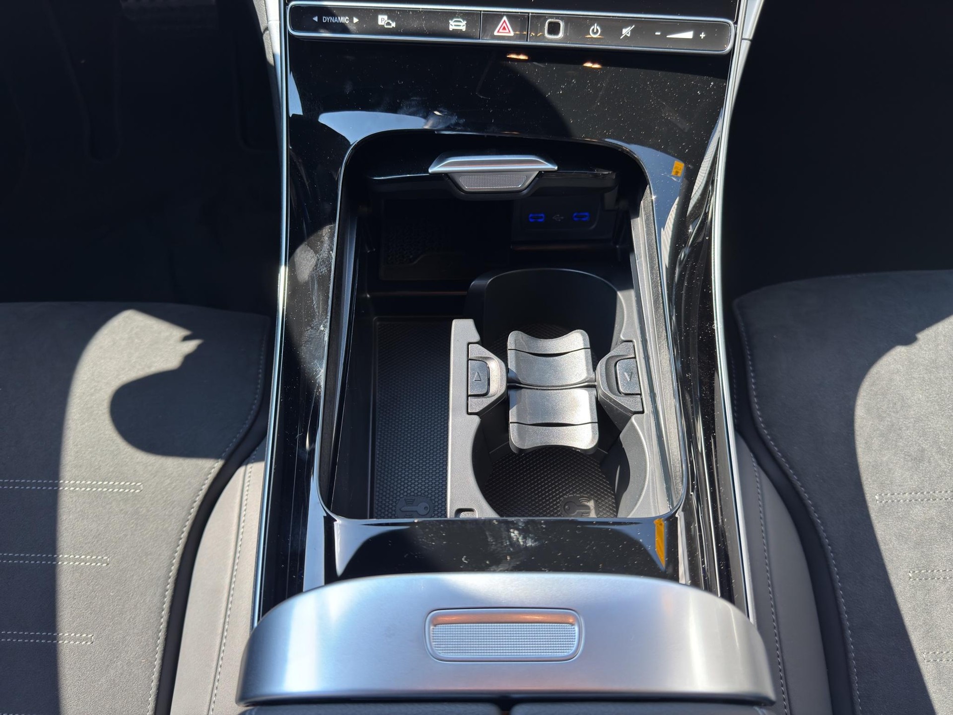 MERCEDES-BENZ C 220 d Swiss Star AMG Line 4matic-image-15