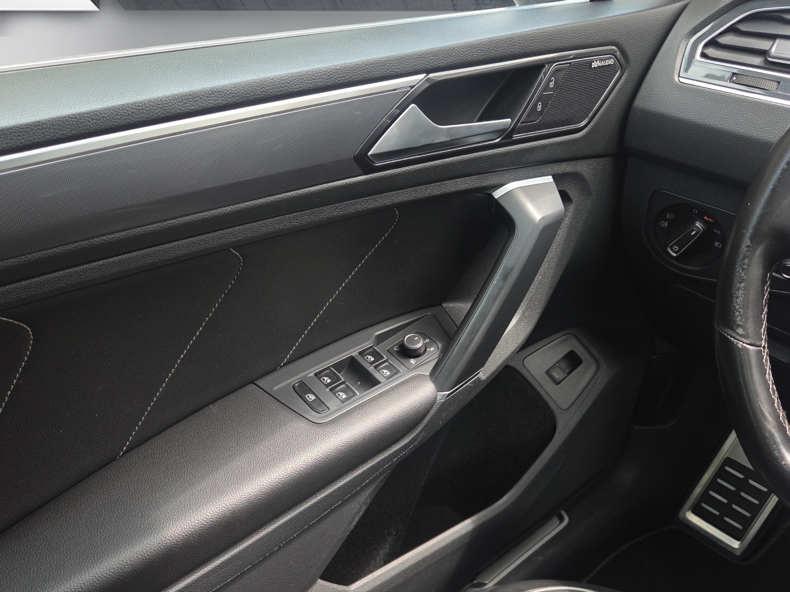 VW Tiguan 2.0TSI Highline 4Motion DSG-image-15