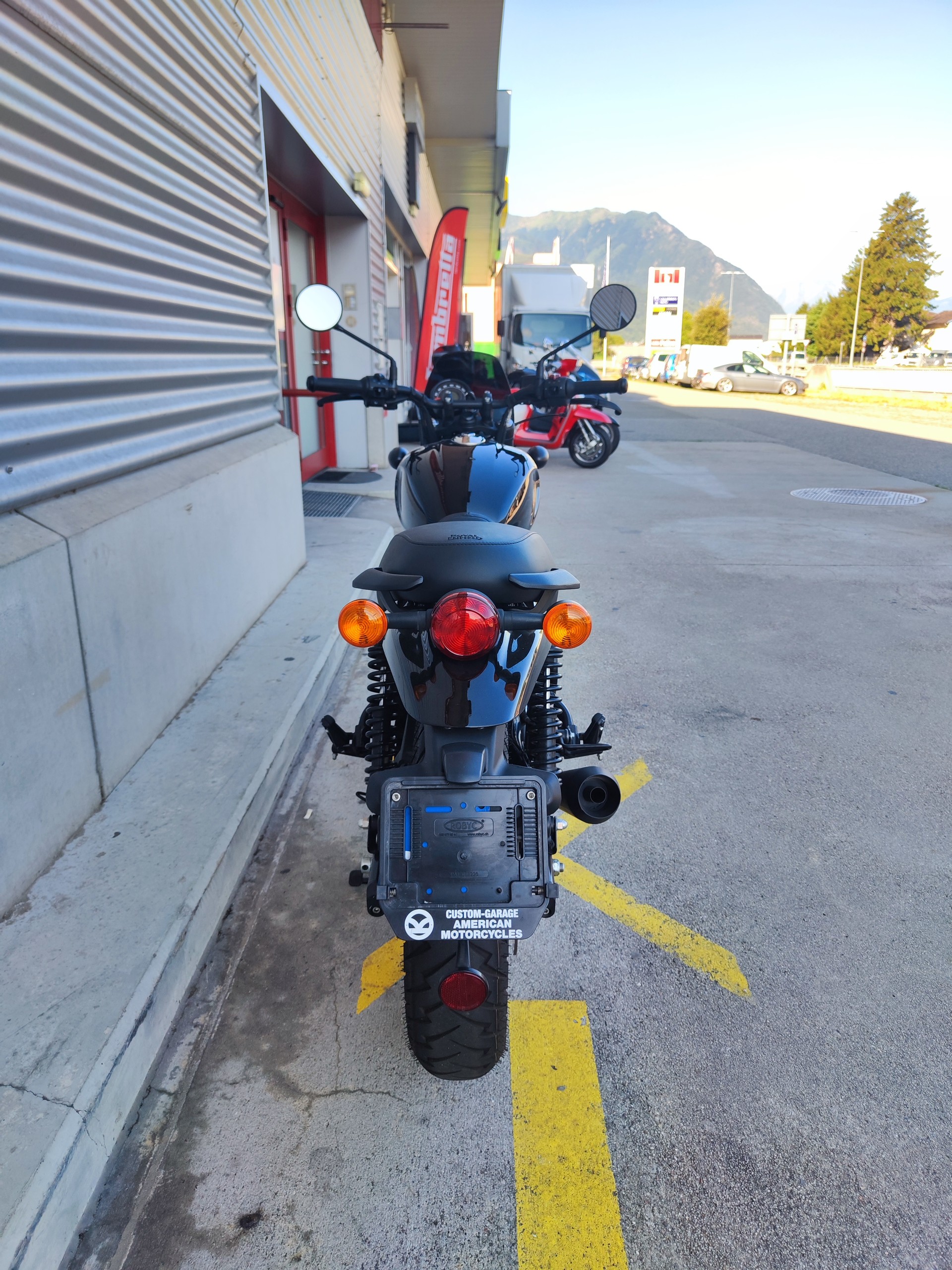 ROYAL ENFIELD Hntr 350 Rebel-image-7