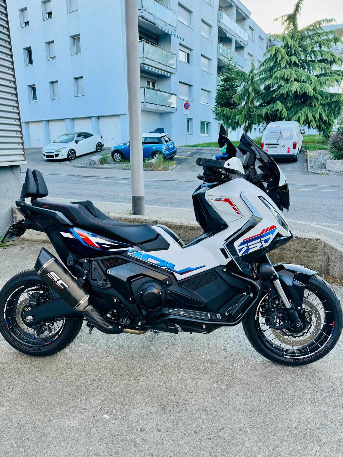 HONDA X-ADV 750