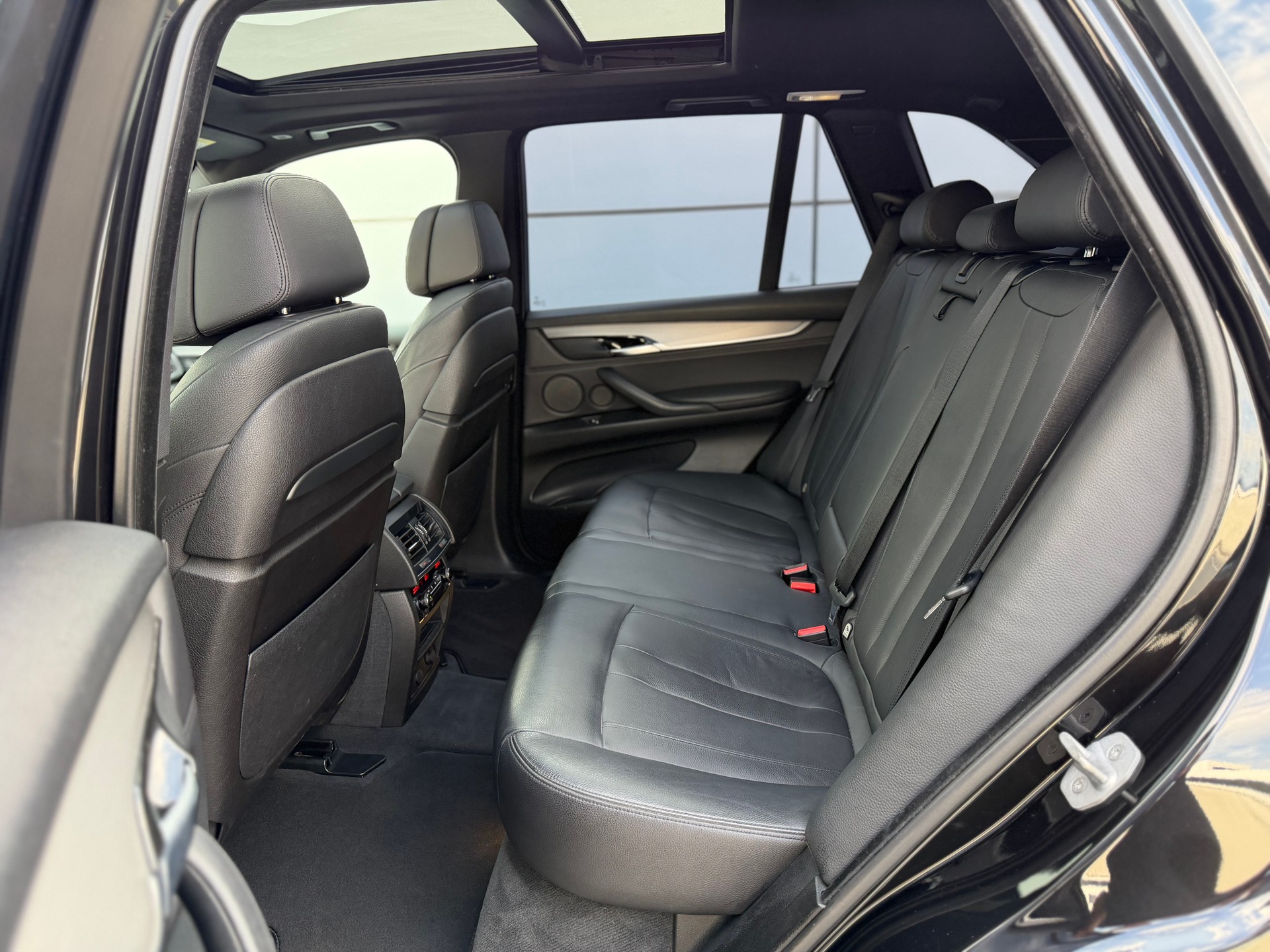 BMW X5 xDrive M50d Steptronic-image-13