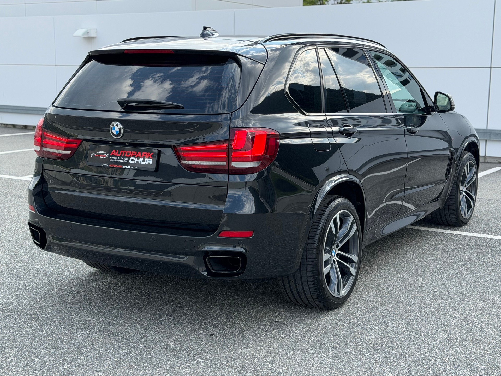 BMW X5 xDrive M50d Steptronic-image-4