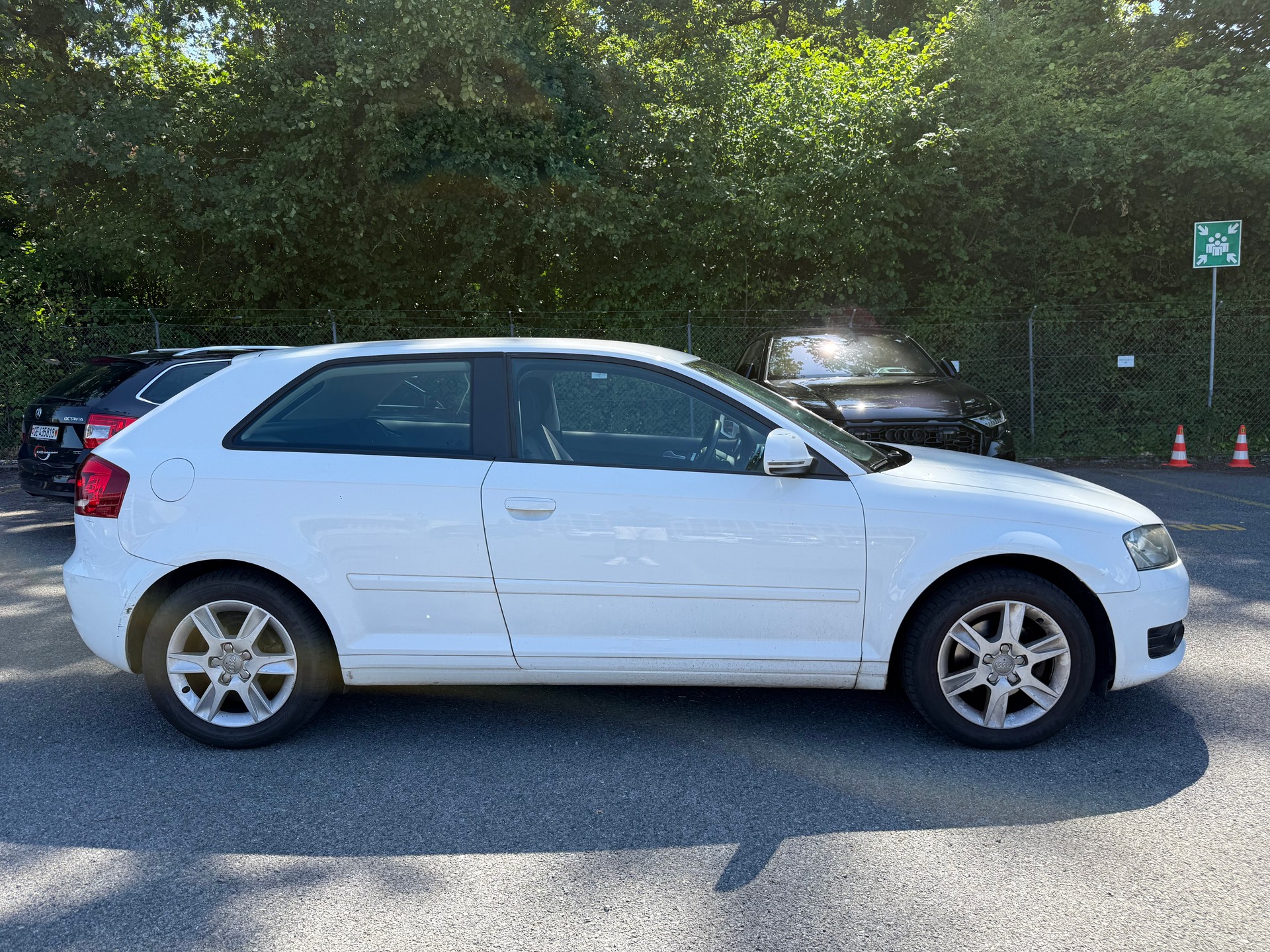 AUDI A3 1.6 Ambiente-image-4