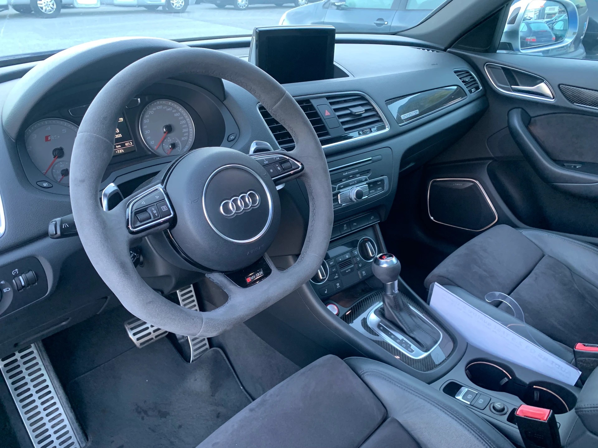 AUDI RS Q3 2.5 TFSI quattro S-tronic-image-15