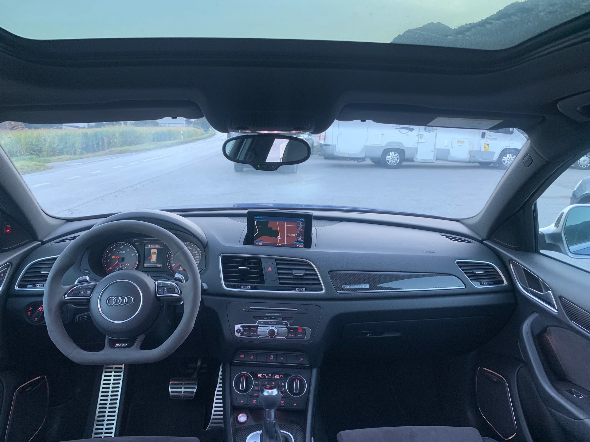 AUDI RS Q3 2.5 TFSI quattro S-tronic-image-16
