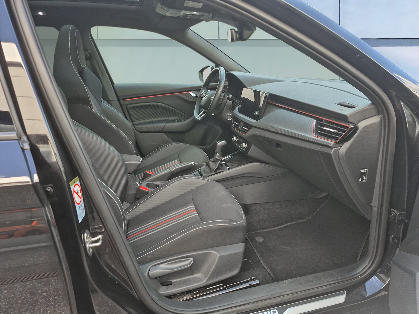 SKODA Kamiq 1.5 TSI Monte Carlo DSG-image-12