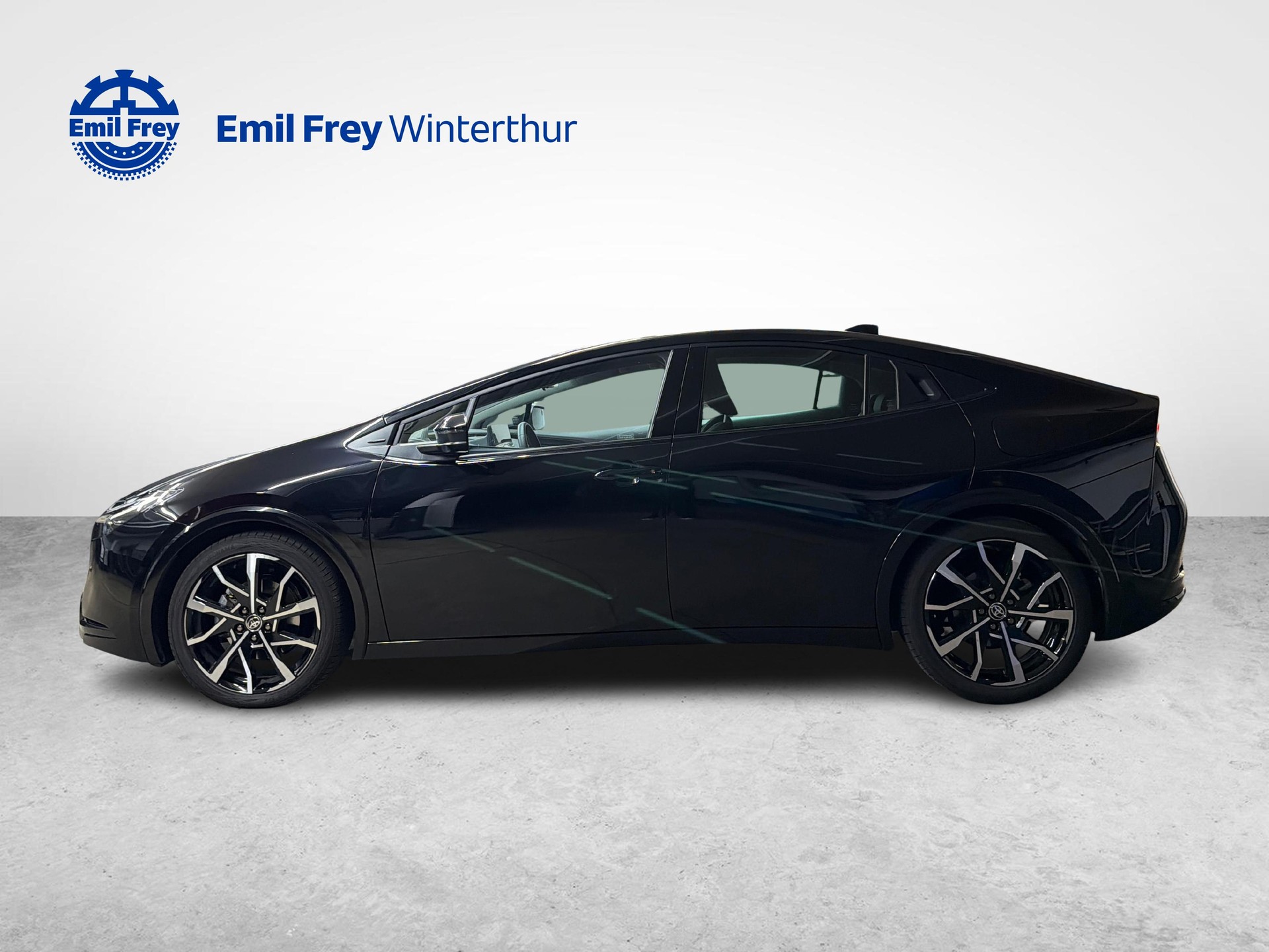 TOYOTA Prius 2.0 Plug-In-Hybrid Style-image-1