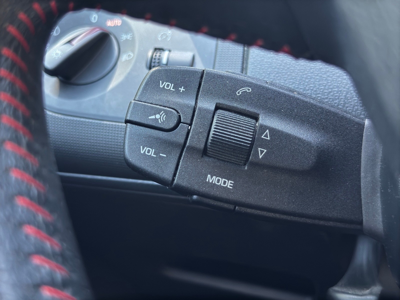 SEAT Ibiza 1.2 TSI FR Stopp-Start-image-19