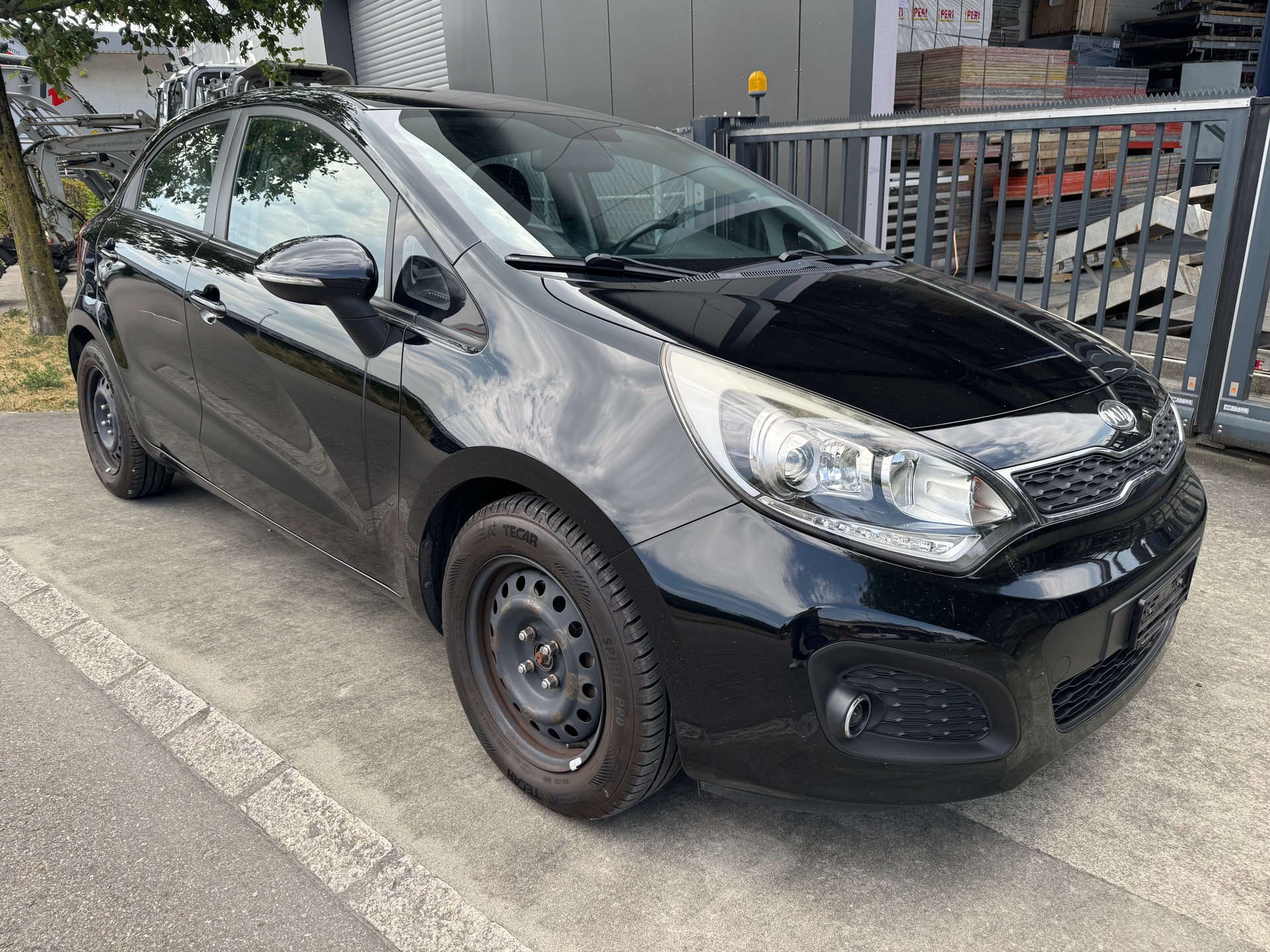 KIA Rio 1.4 CVVT Style-image-2
