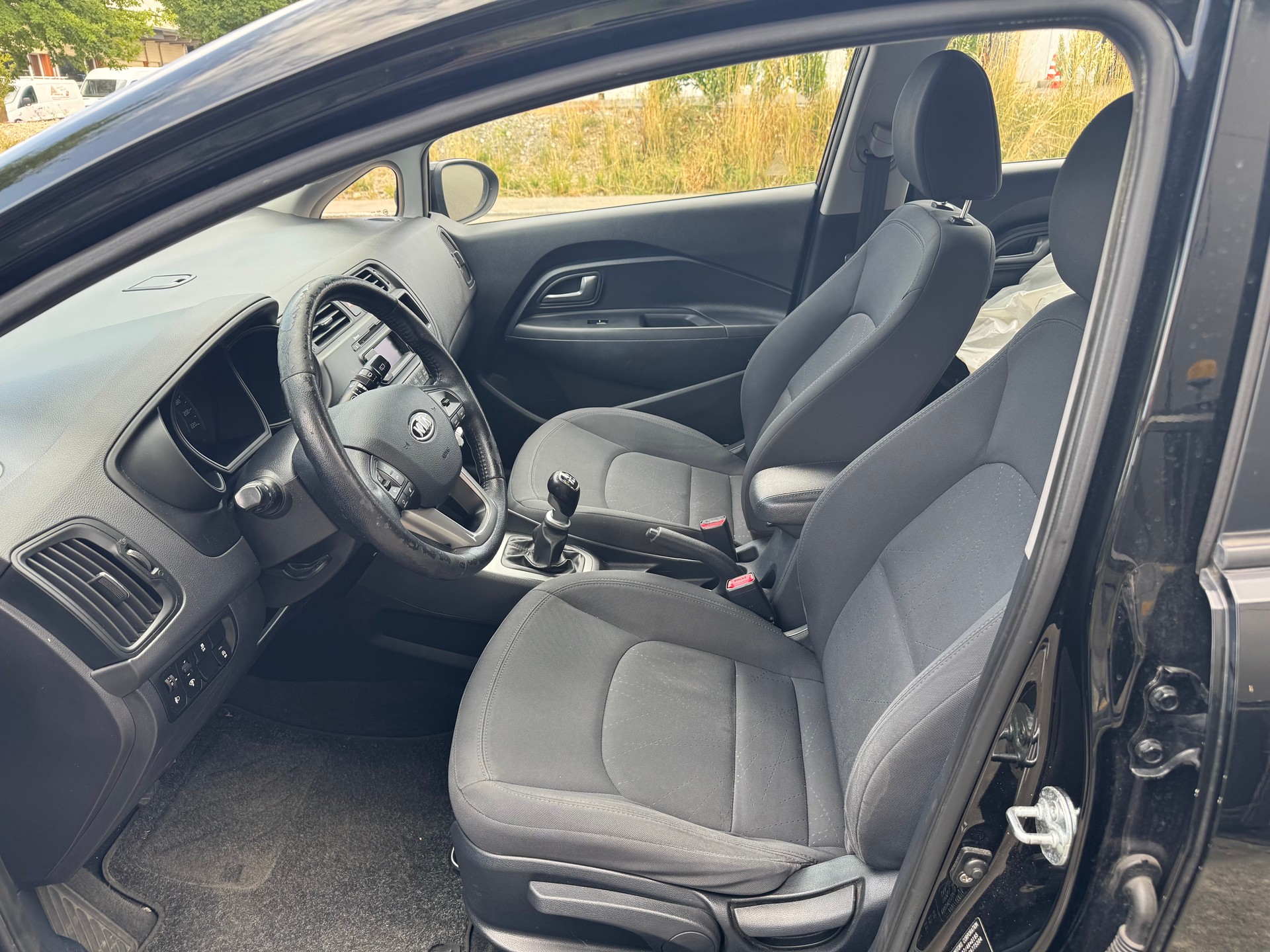 KIA Rio 1.4 CVVT Style-image-6