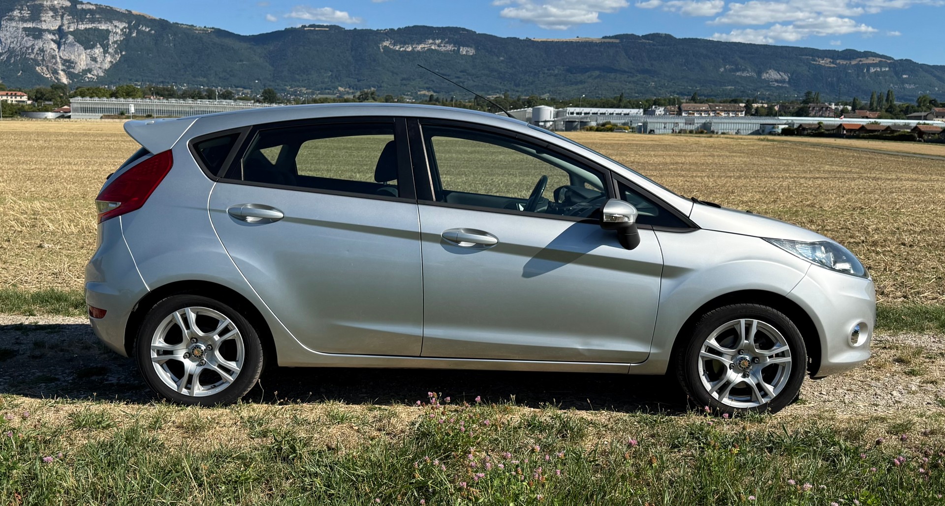 FORD Fiesta 1.4 16V Titanium-image-6