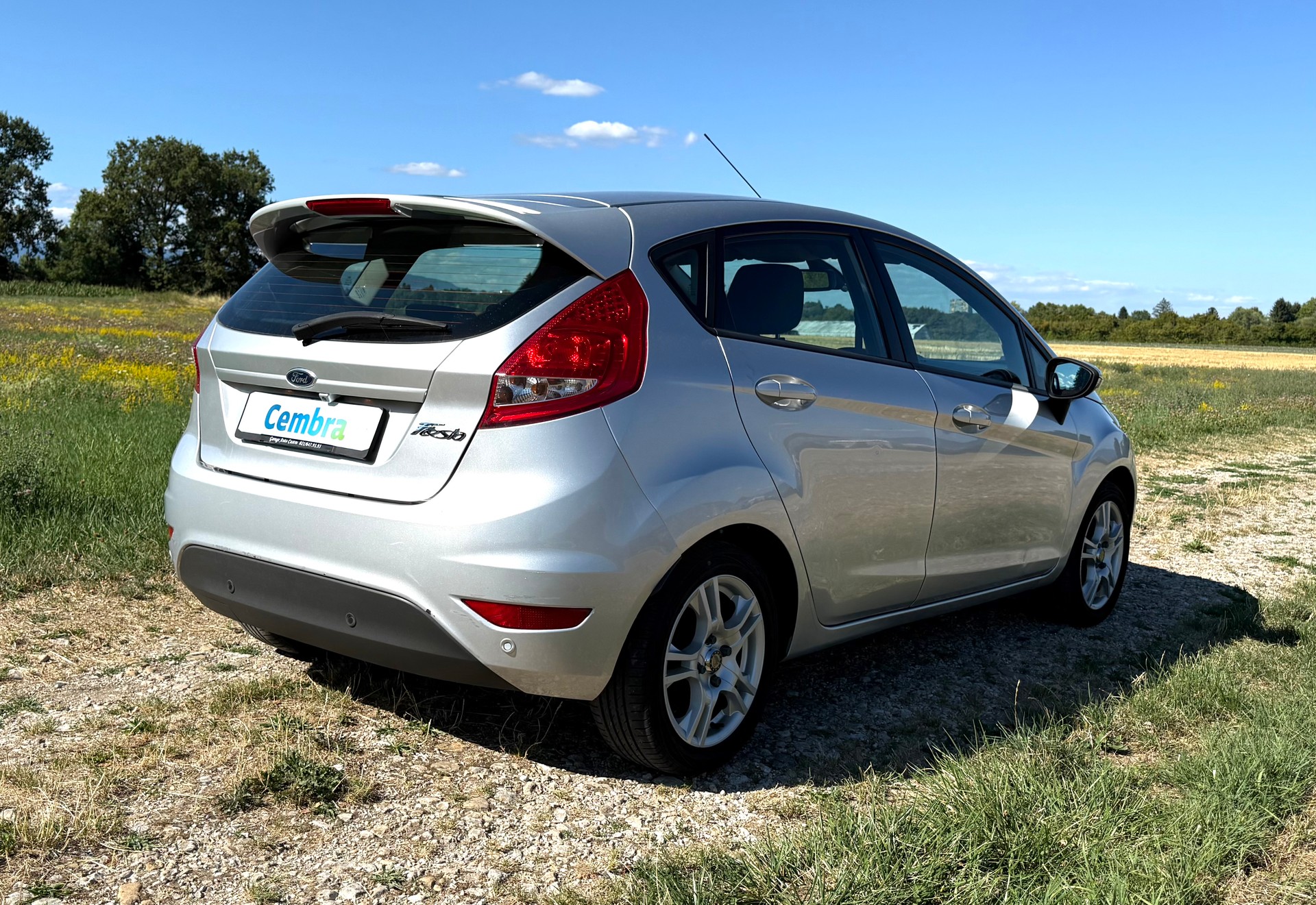 FORD Fiesta 1.4 16V Titanium-image-3