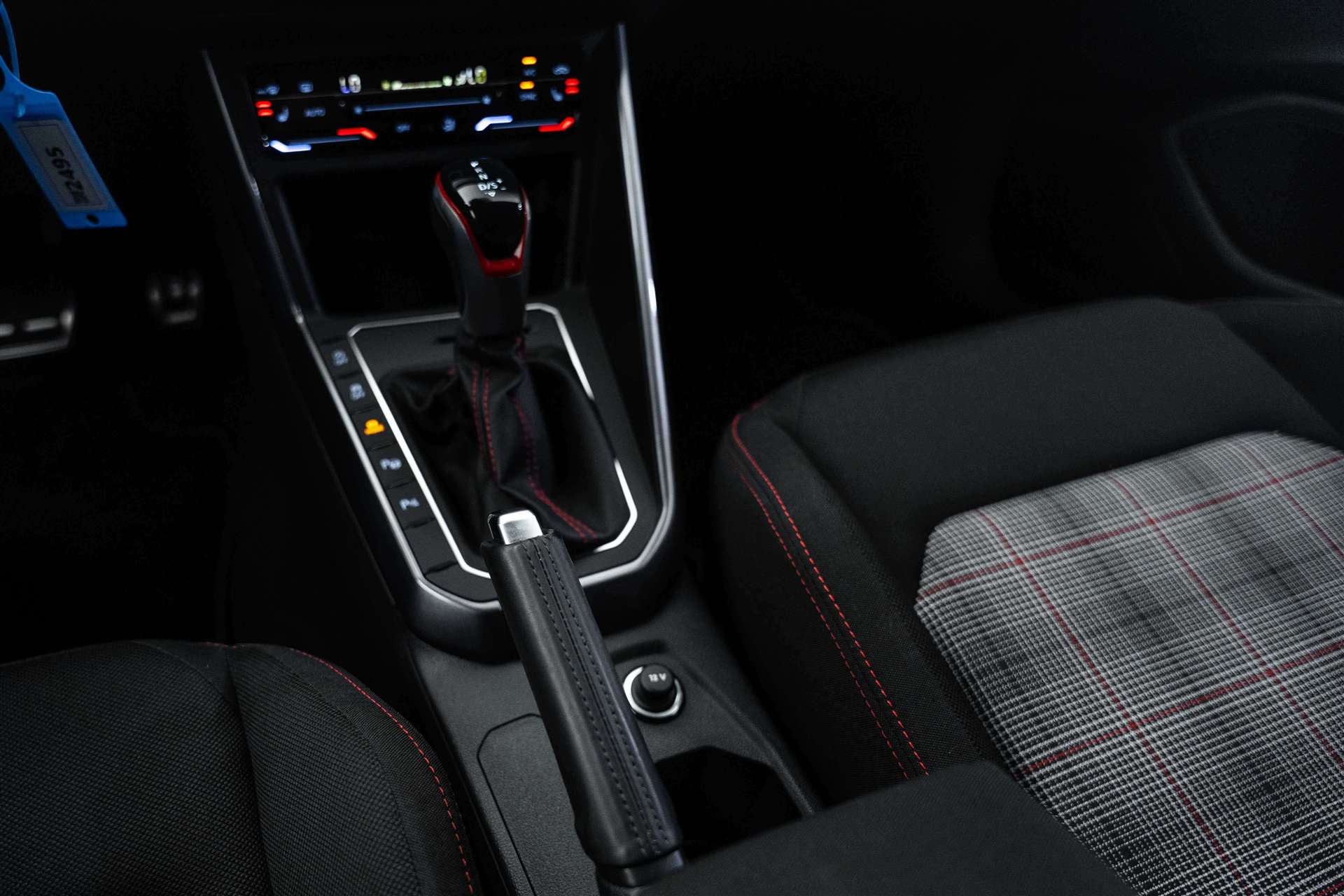 VW Polo 2.0 TSI GTI DSG 207PS-image-24