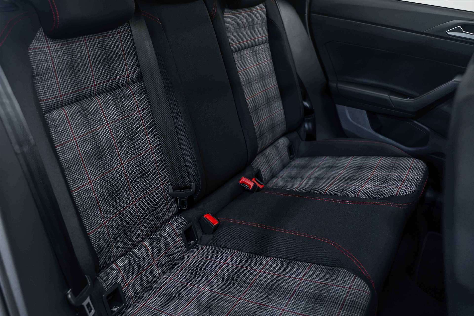 VW Polo 2.0 TSI GTI DSG 207PS-image-13