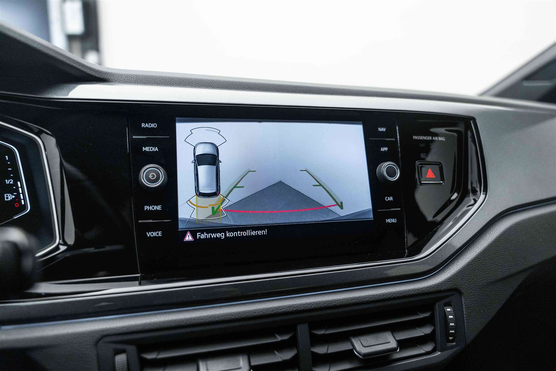 VW Polo 2.0 TSI GTI DSG 207PS-image-16