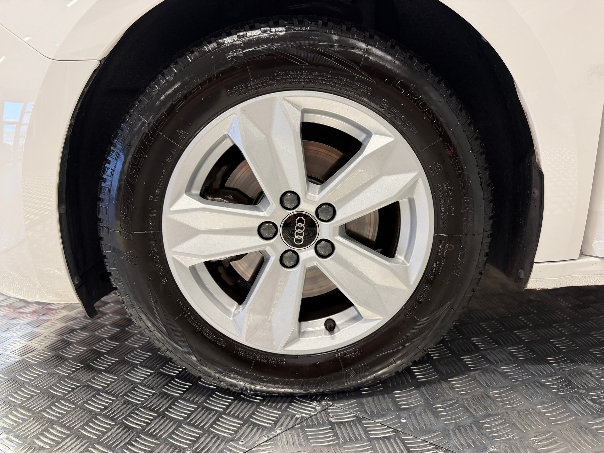 AUDI A1 Sportback 30 TFSI Attraction-image-17