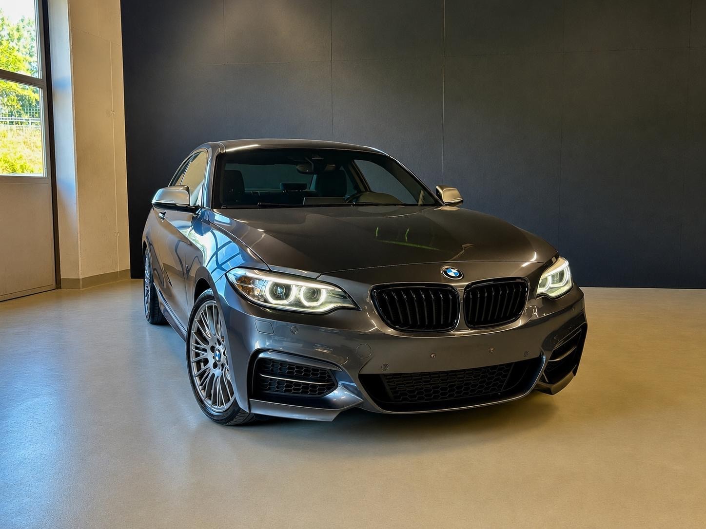 BMW M235i xDrive Steptronic-image-4