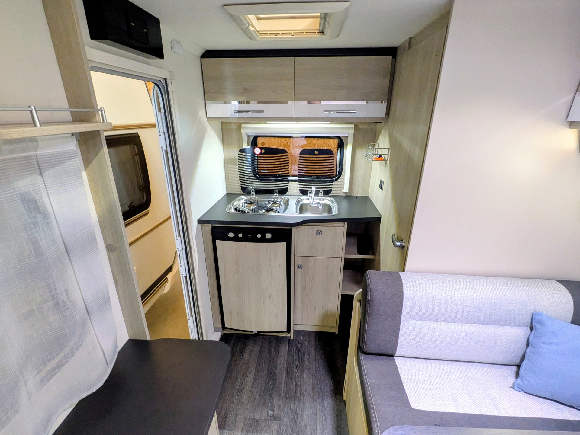 CARAVELAIR Antares 400-image-11