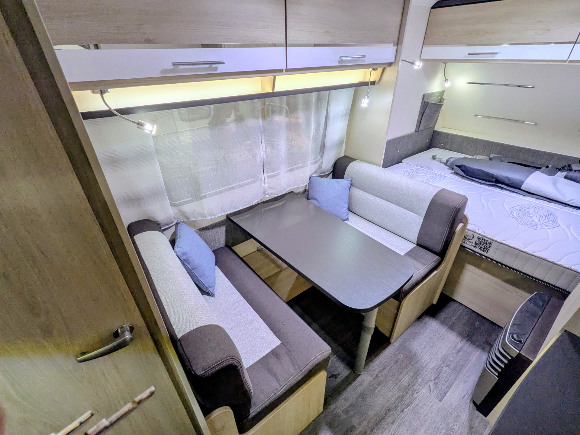 CARAVELAIR Antares 400-image-10