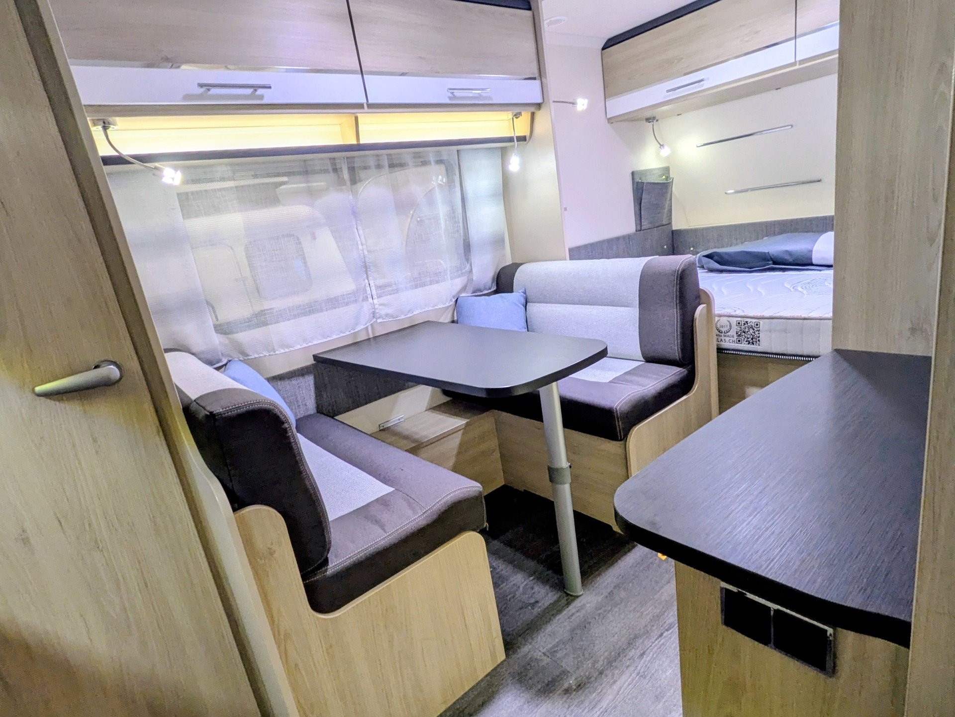 CARAVELAIR Antares 400-image-7