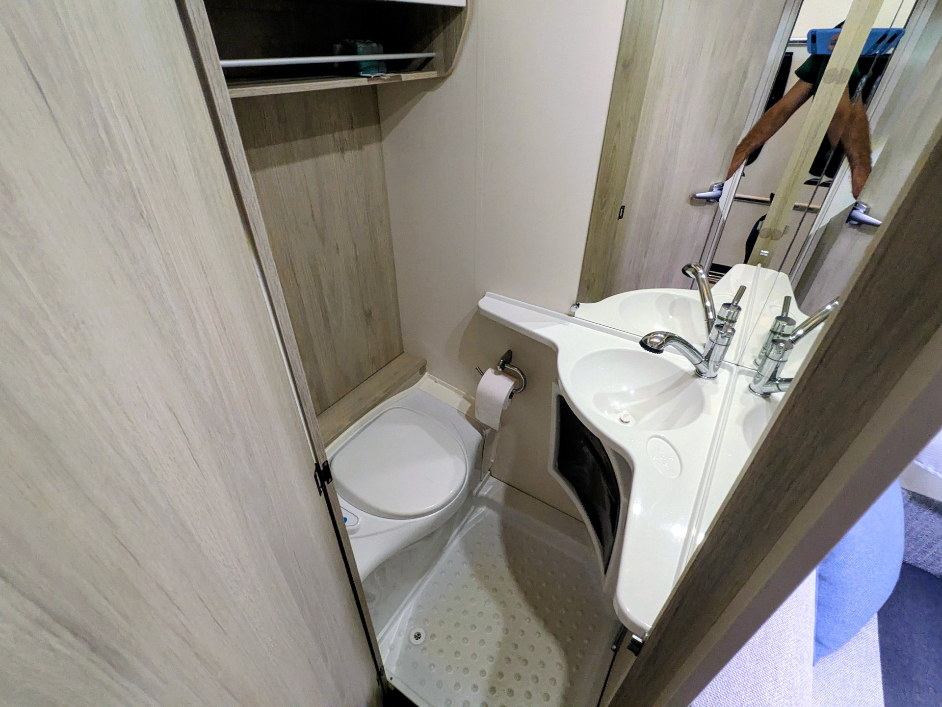 CARAVELAIR Antares 400-image-13