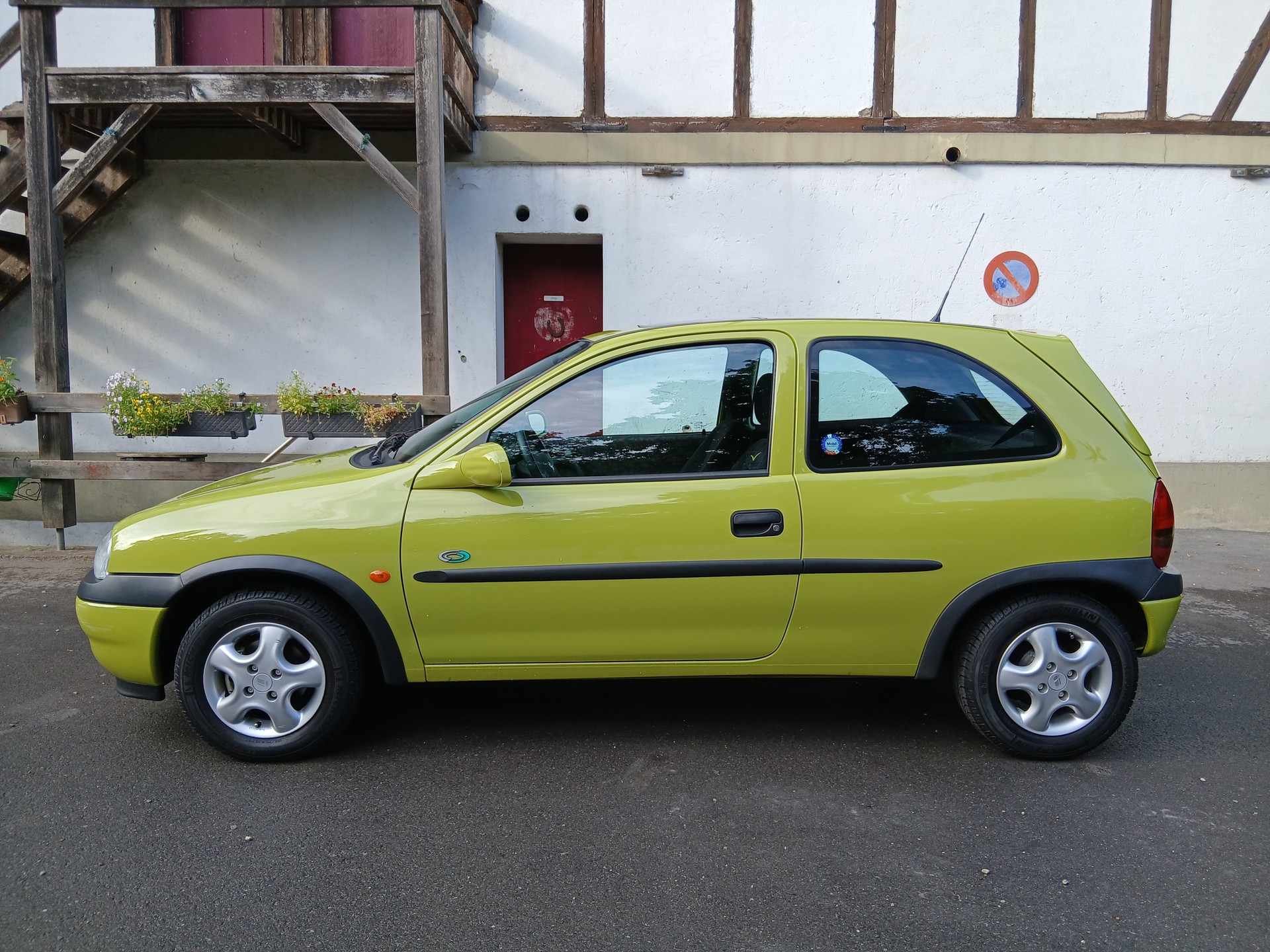 OPEL Corsa 1.2 16V Top-image-4