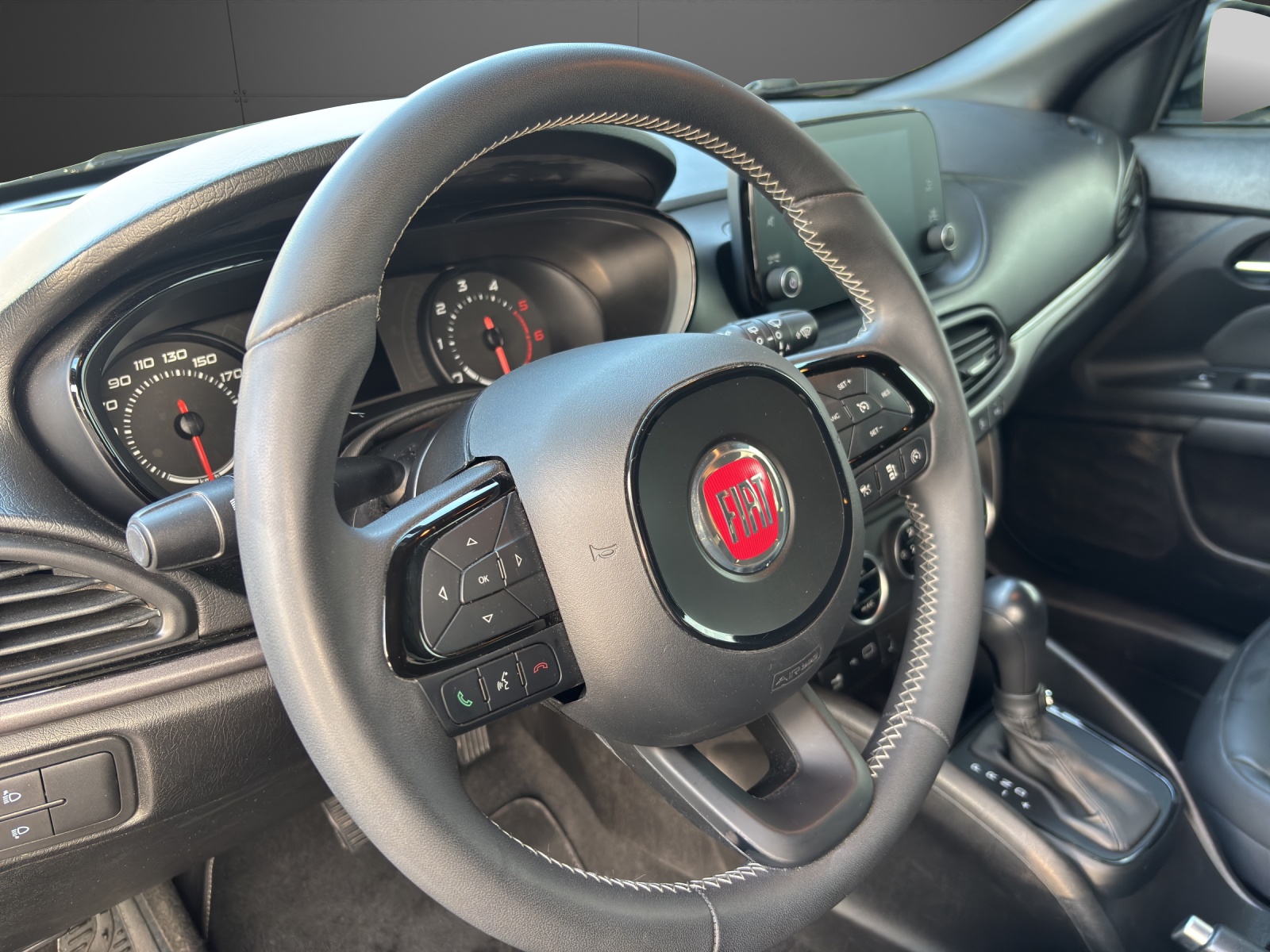 FIAT Tipo 1.6MJ Station Wagon S-Design DCT-image-4