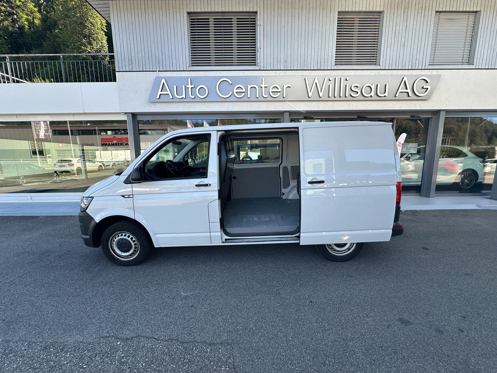 VW T6 2.0 Kasten 3000 TDI DSG 150 PS-image-10