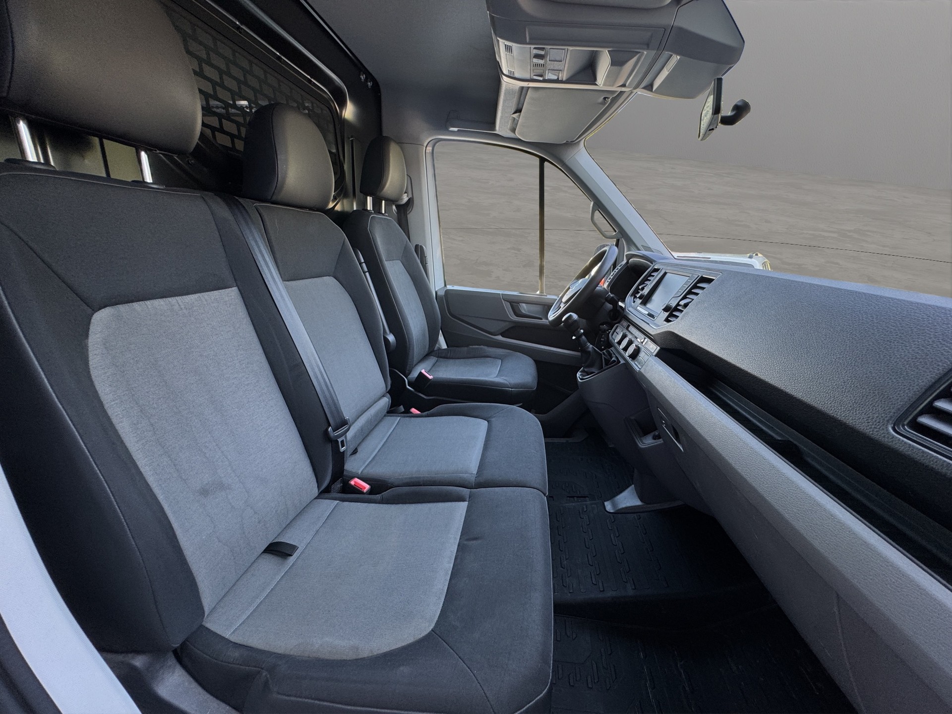 VW Crafter 35 2.0 TDI L3-image-12