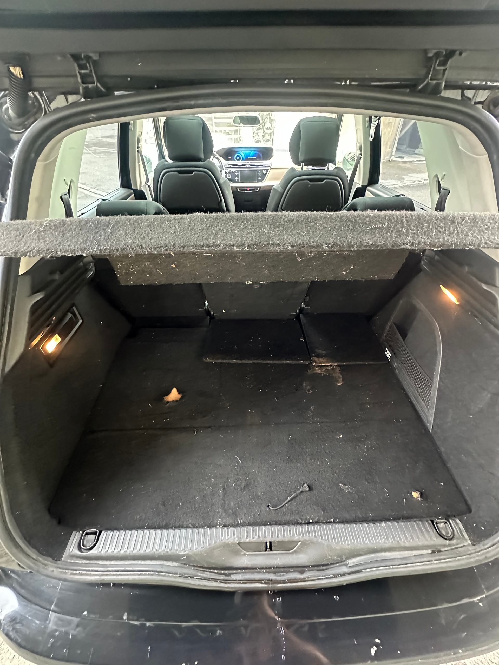 CITROEN C4 Picasso 1.6 e-HDi Exclusive ETG6-image-11