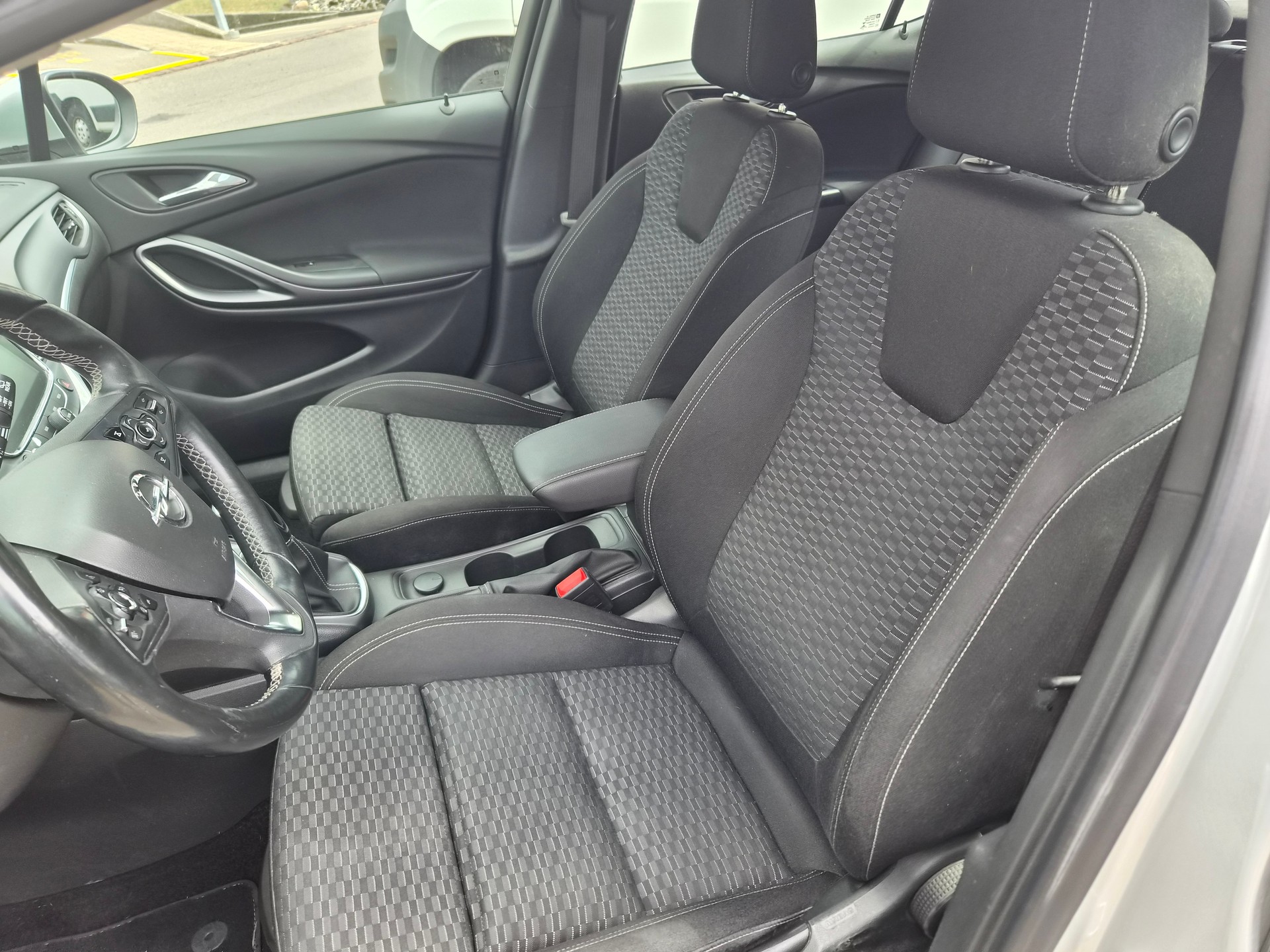 OPEL Astra 1.0i Turbo Enjoy-image-8