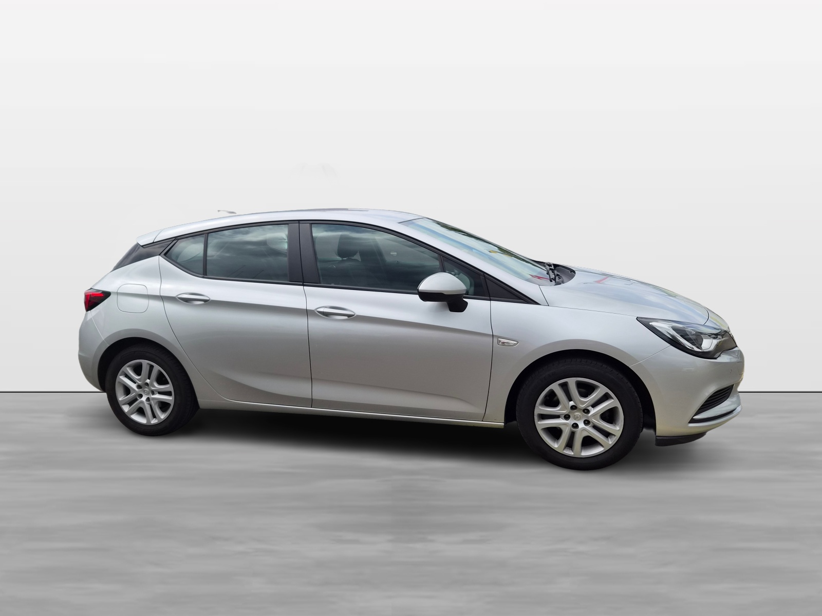 OPEL Astra 1.0i Turbo Enjoy-image-1