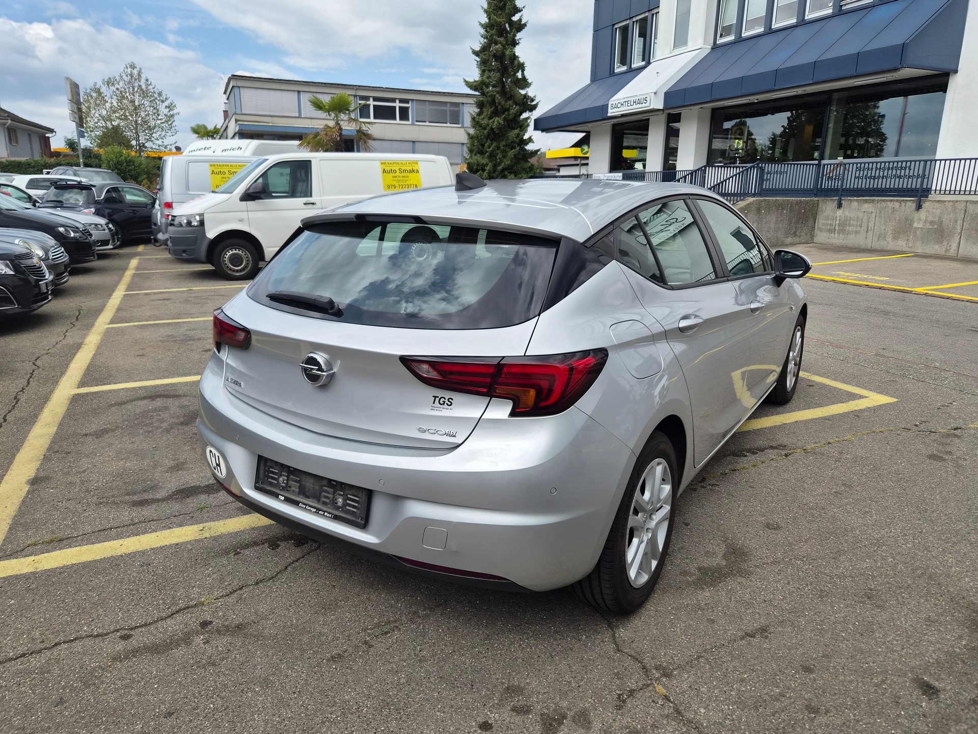 OPEL Astra 1.0i Turbo Enjoy-image-2