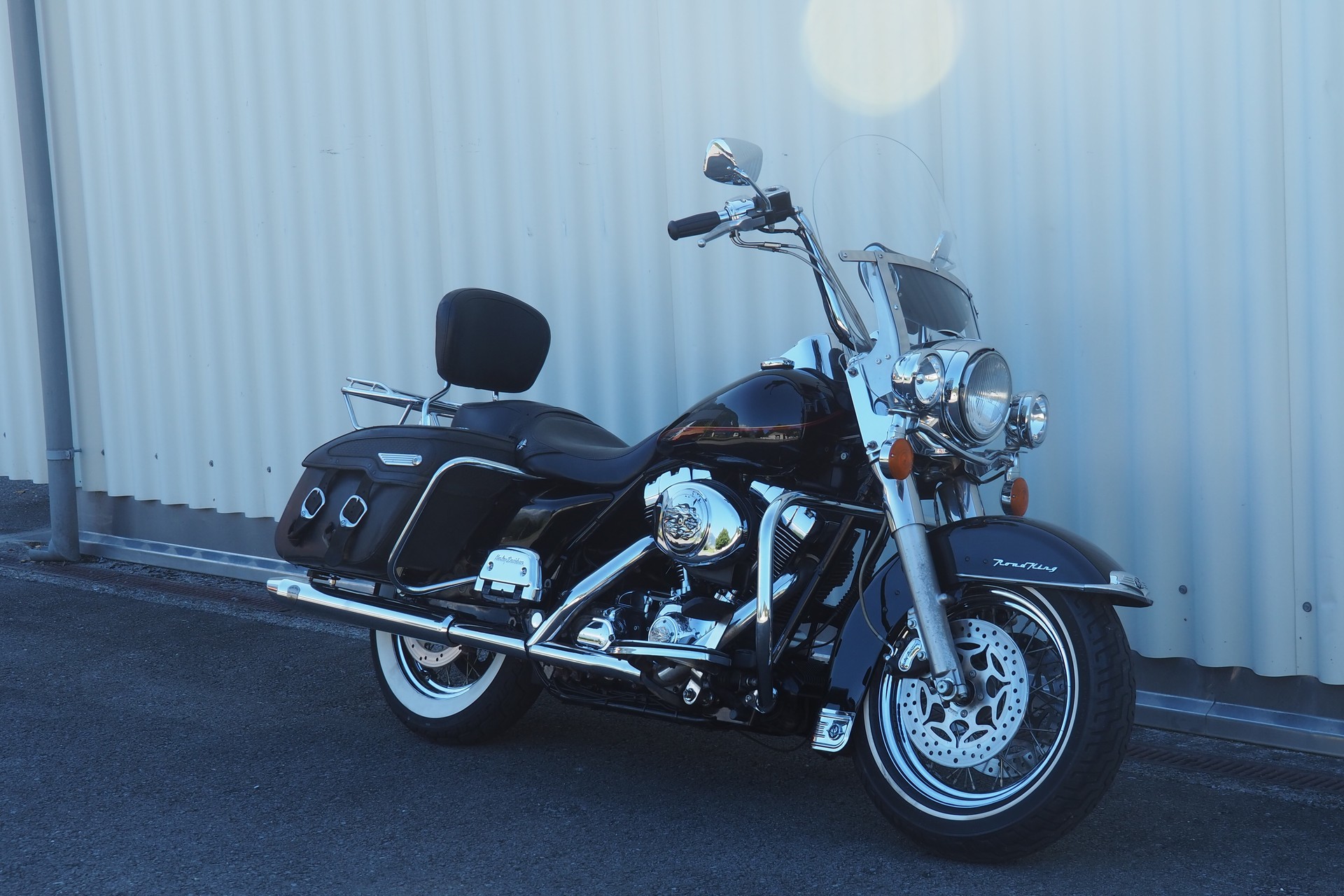 HARLEY-DAVIDSON FLHRCI Road King Classic-showroom-element-2