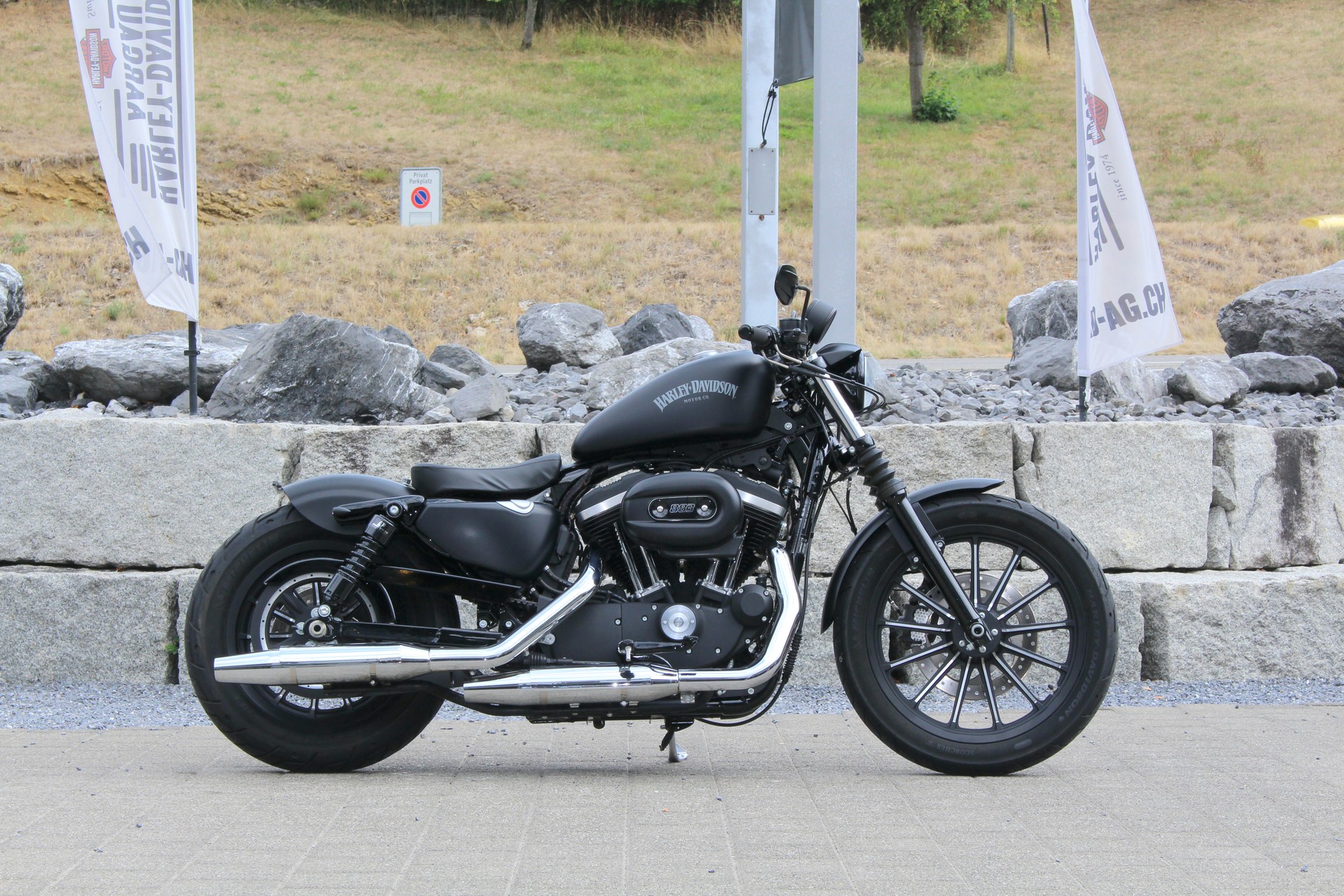 HARLEY-DAVIDSON XL 883 N Sportster Iron ABS