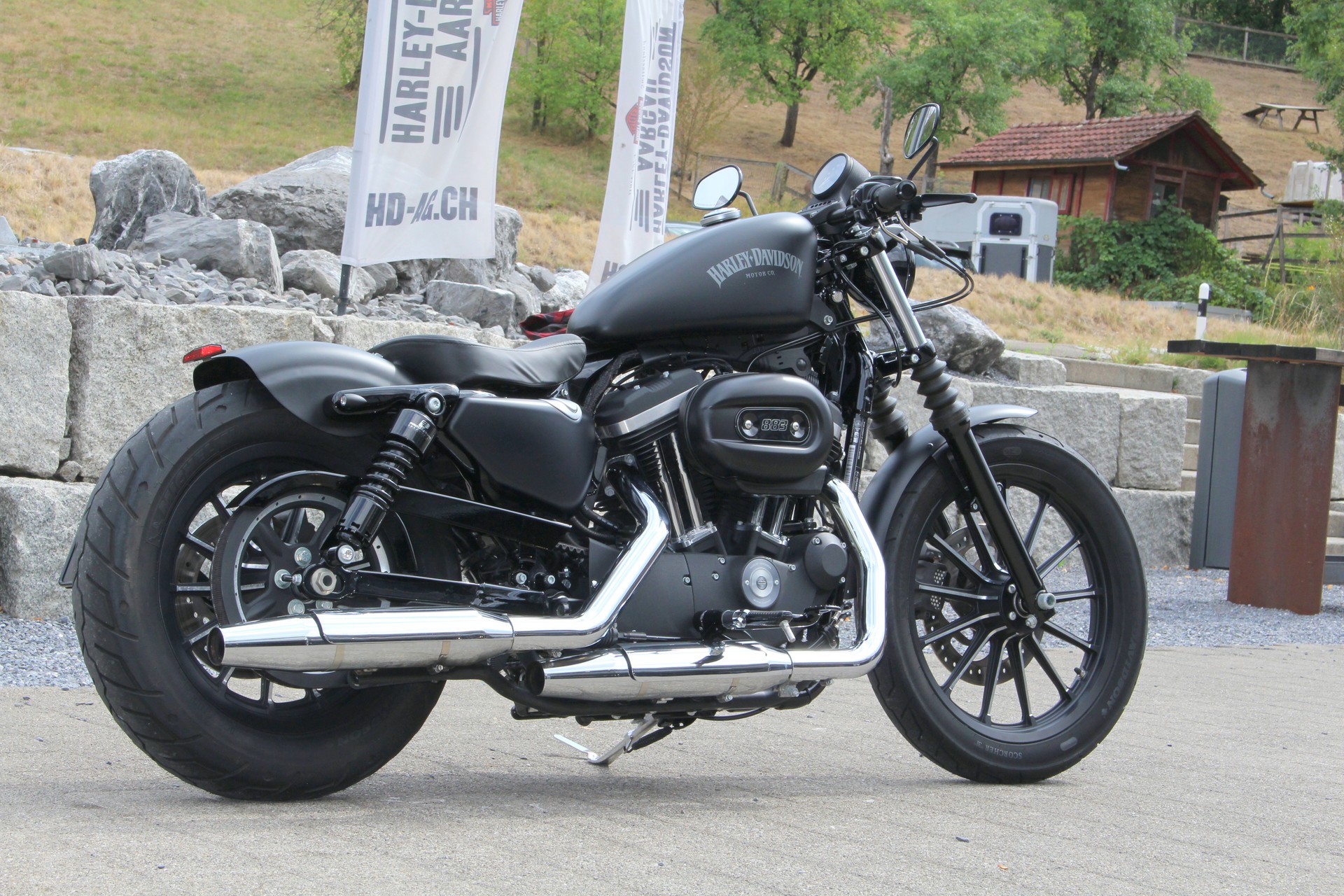 HARLEY-DAVIDSON XL 883 N Sportster Iron ABS-showroom-element-2