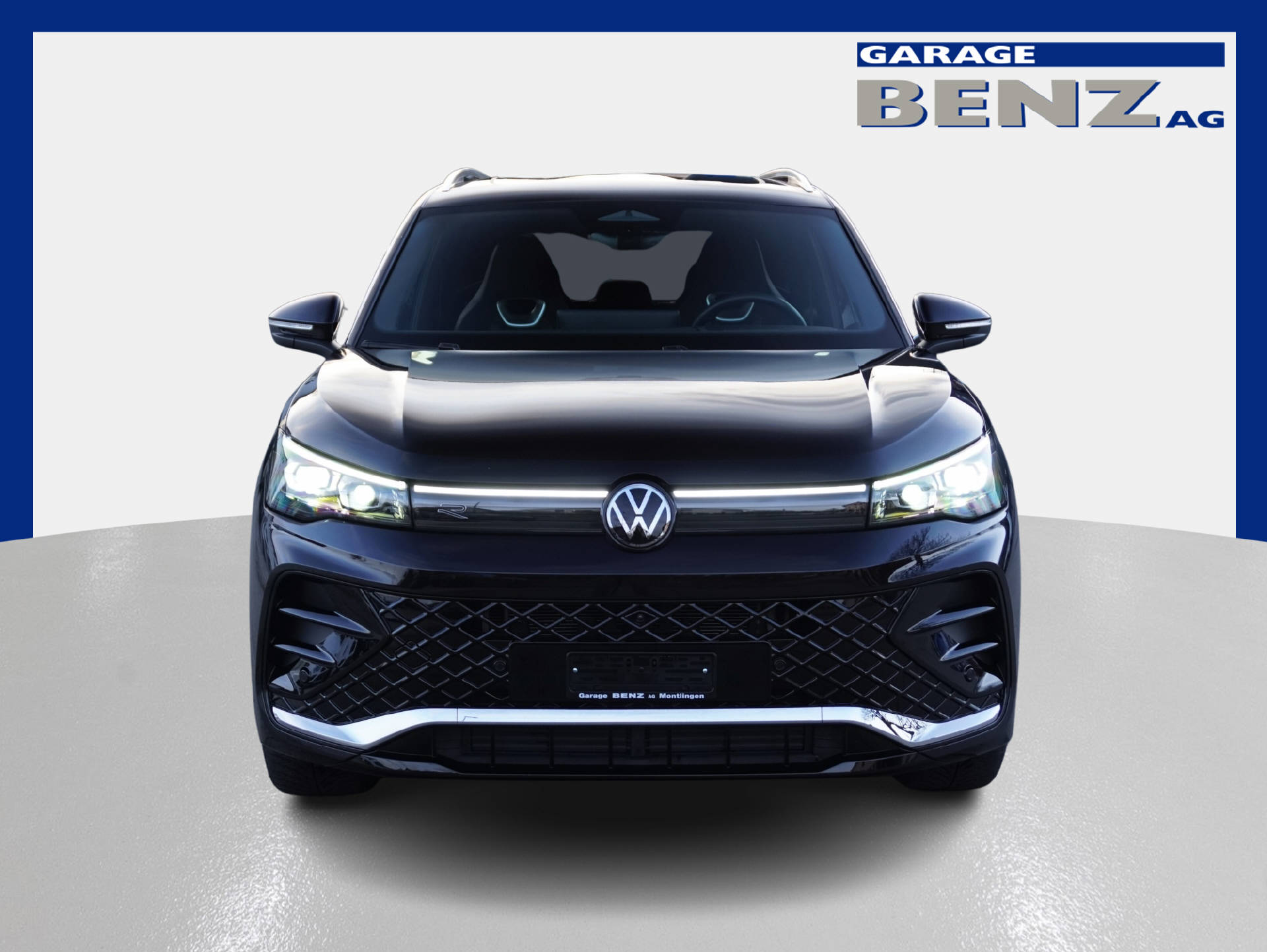 VW Tiguan 2.0 TDI SCR R-Line DSG 4Motion-showroom-element-1