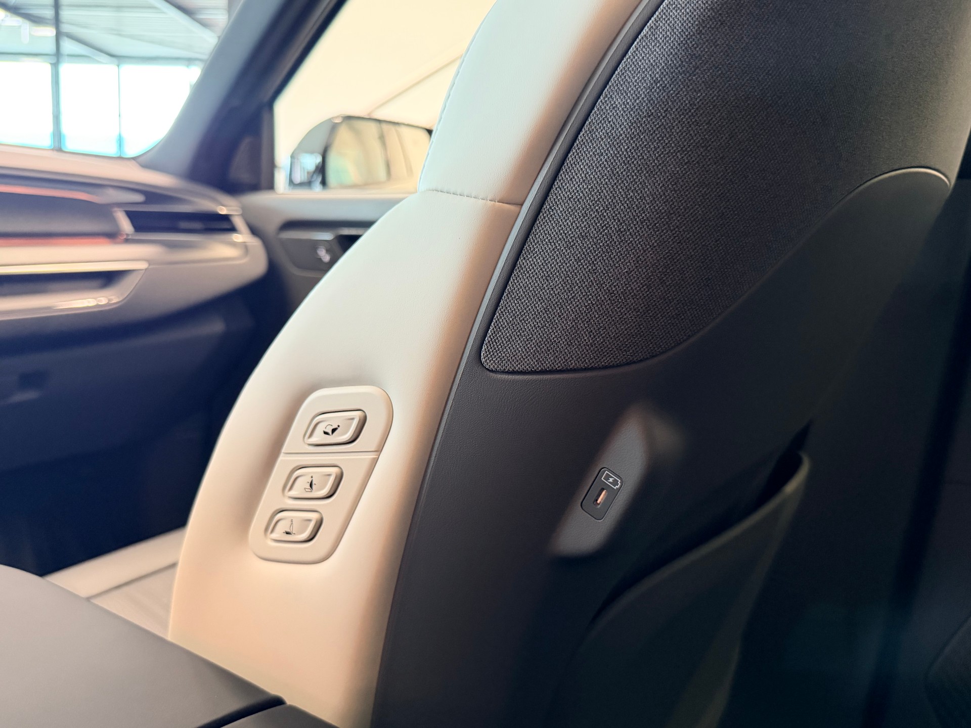 KIA EV9 99,8 kWh GT-Line 4x4-image-19