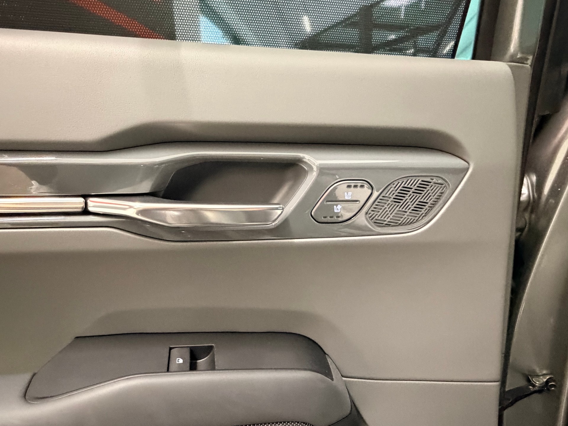 KIA EV9 99,8 kWh GT-Line 4x4-image-18