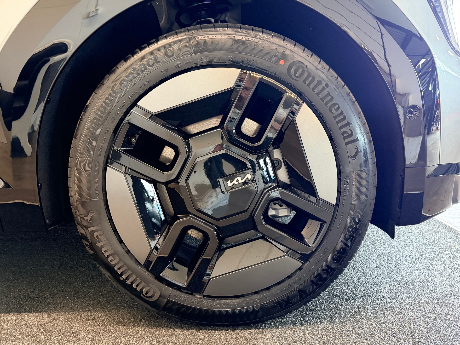 KIA EV9 99,8 kWh GT-Line 4x4-image-5