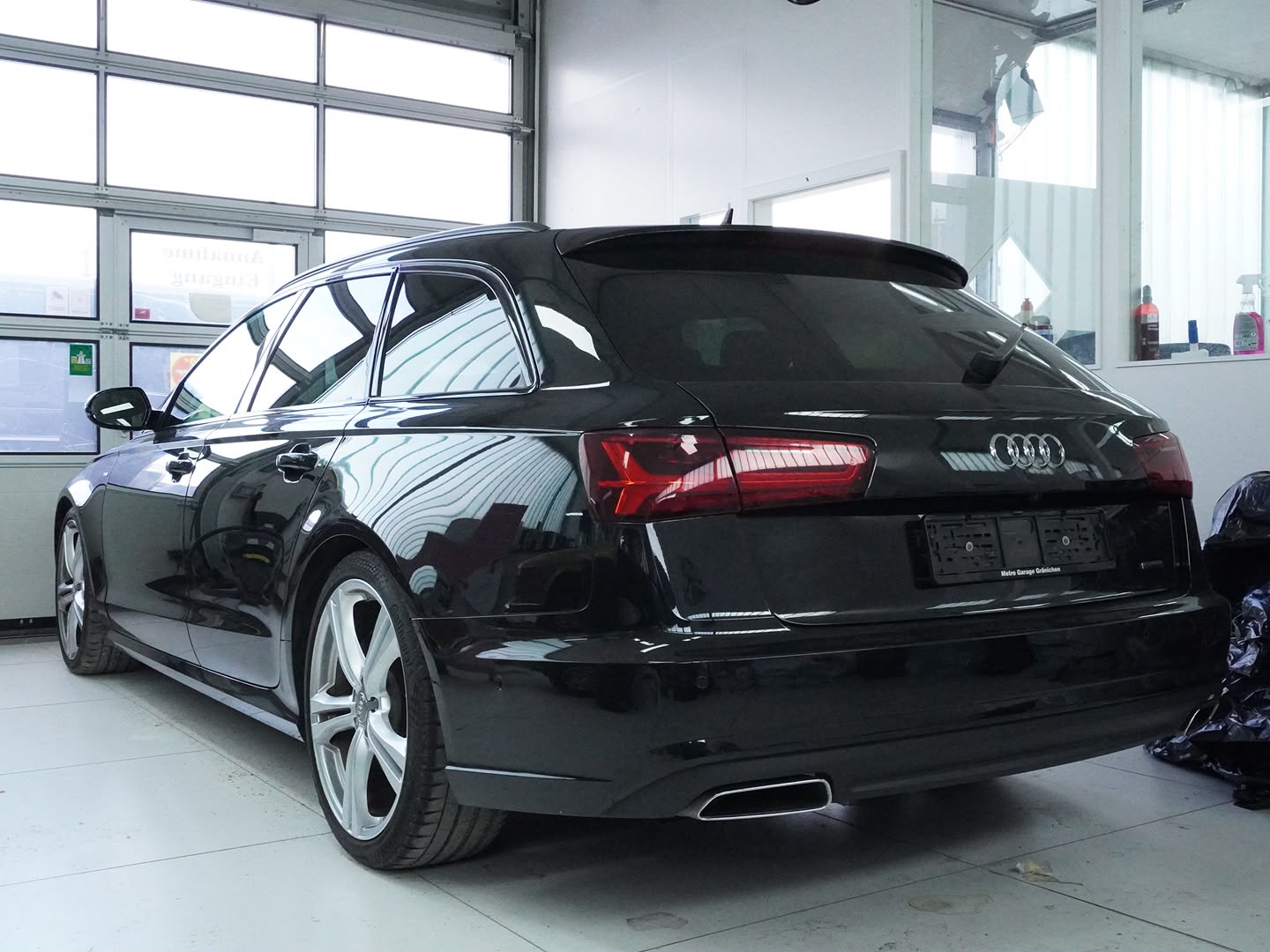 AUDI A6 Avant 3.0 BiTDI V6 quattro tiptronic-image-1