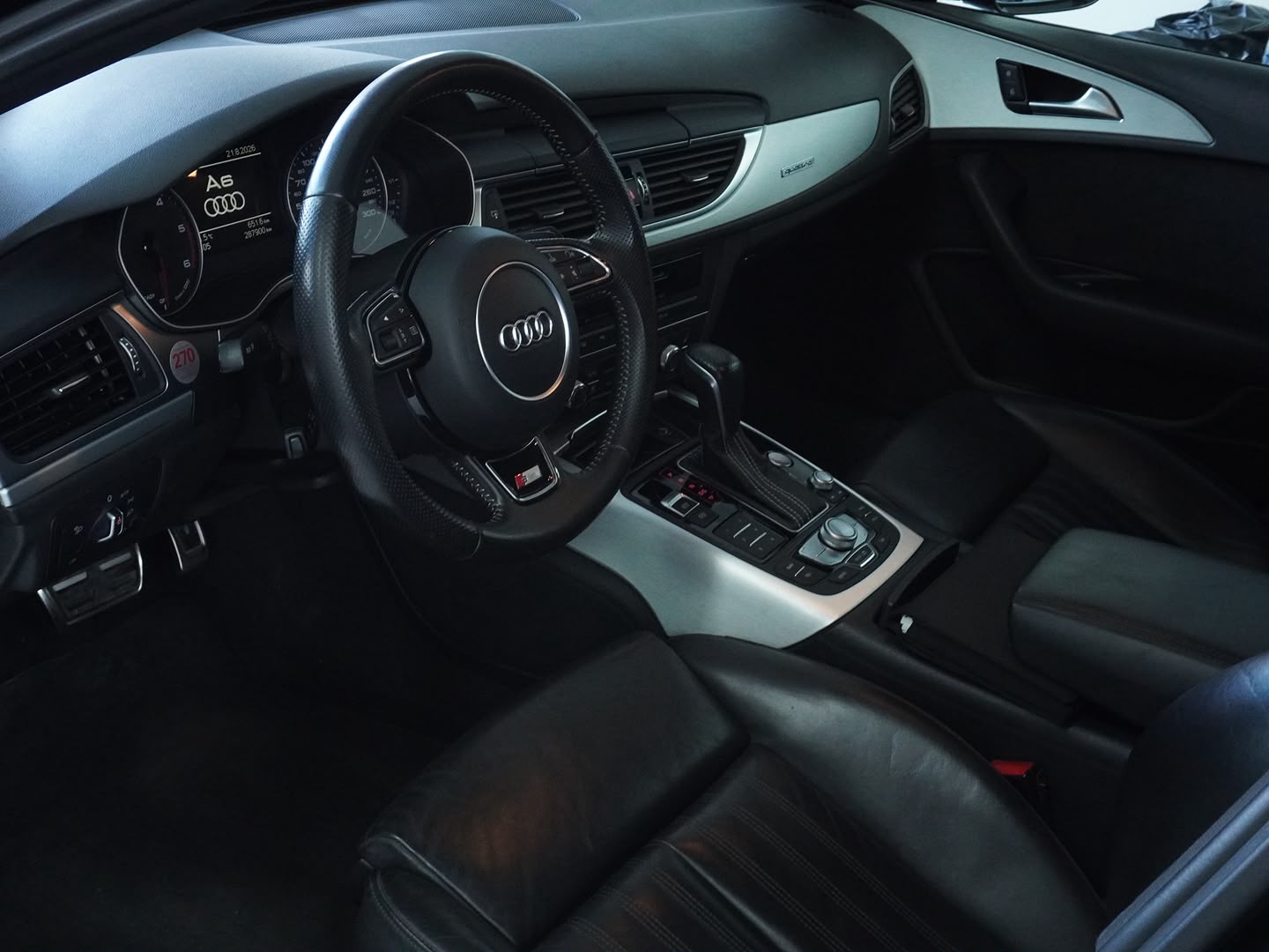 AUDI A6 Avant 3.0 BiTDI V6 quattro tiptronic-image-2